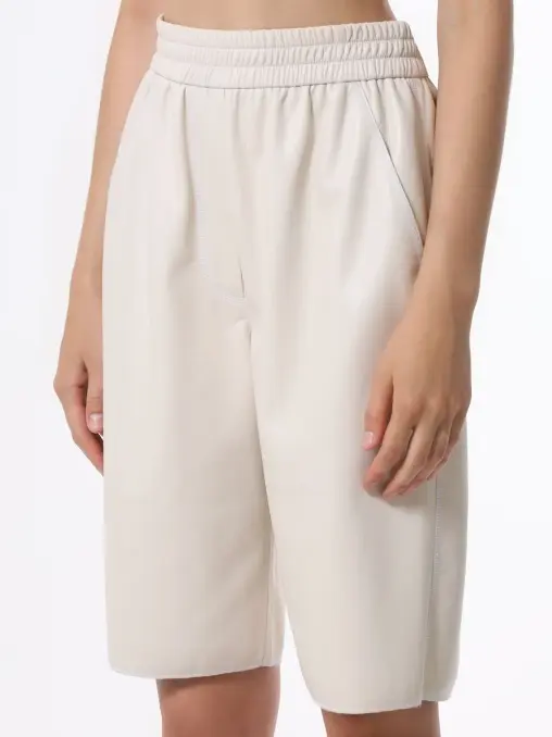 Шорты однотонные NANUSHKA