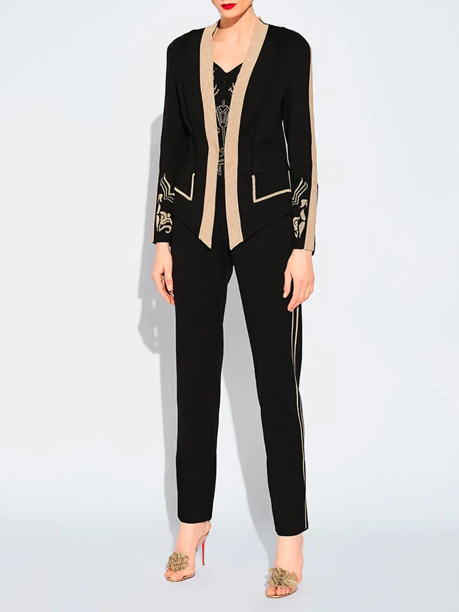 Брюки с лампасами