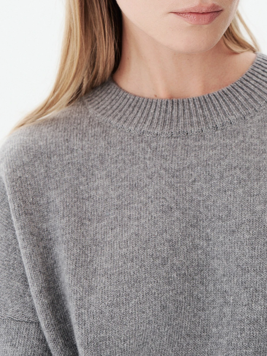 Джемпер шерстяной