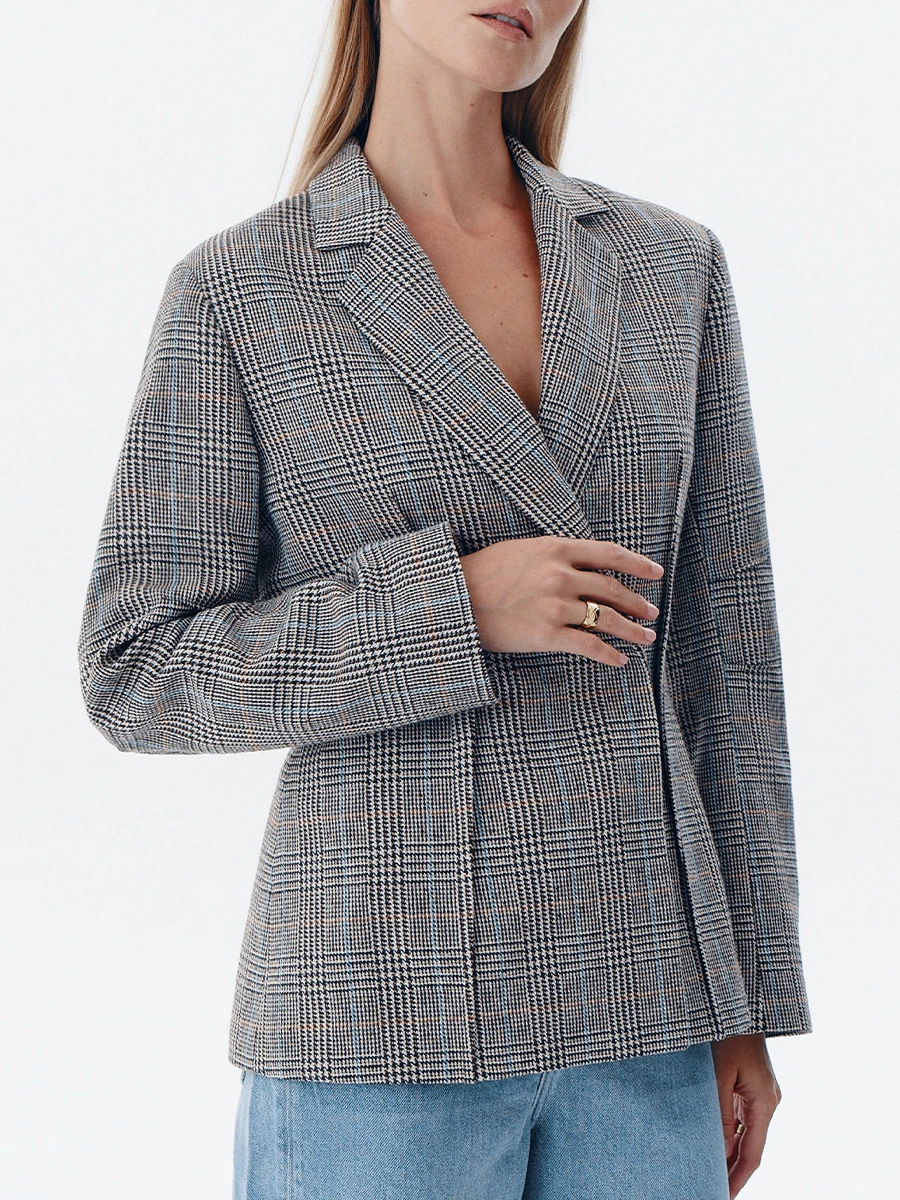 Пиджак в клетку