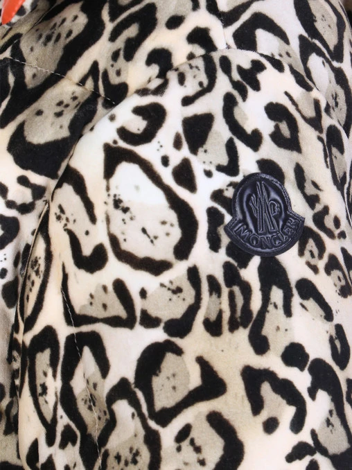 Пуховик стеганый MONCLER