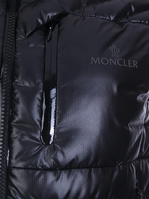 Жилет стеганый MONCLER