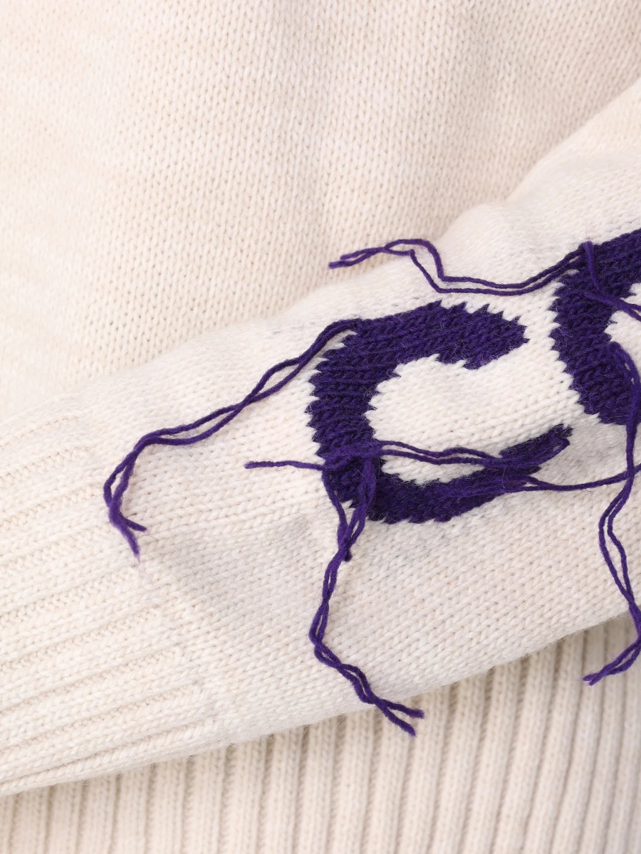 Свитер с логотипом