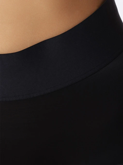 Трусы корректирующие WOLFORD