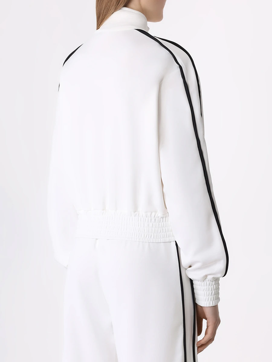 Костюм с логотипом