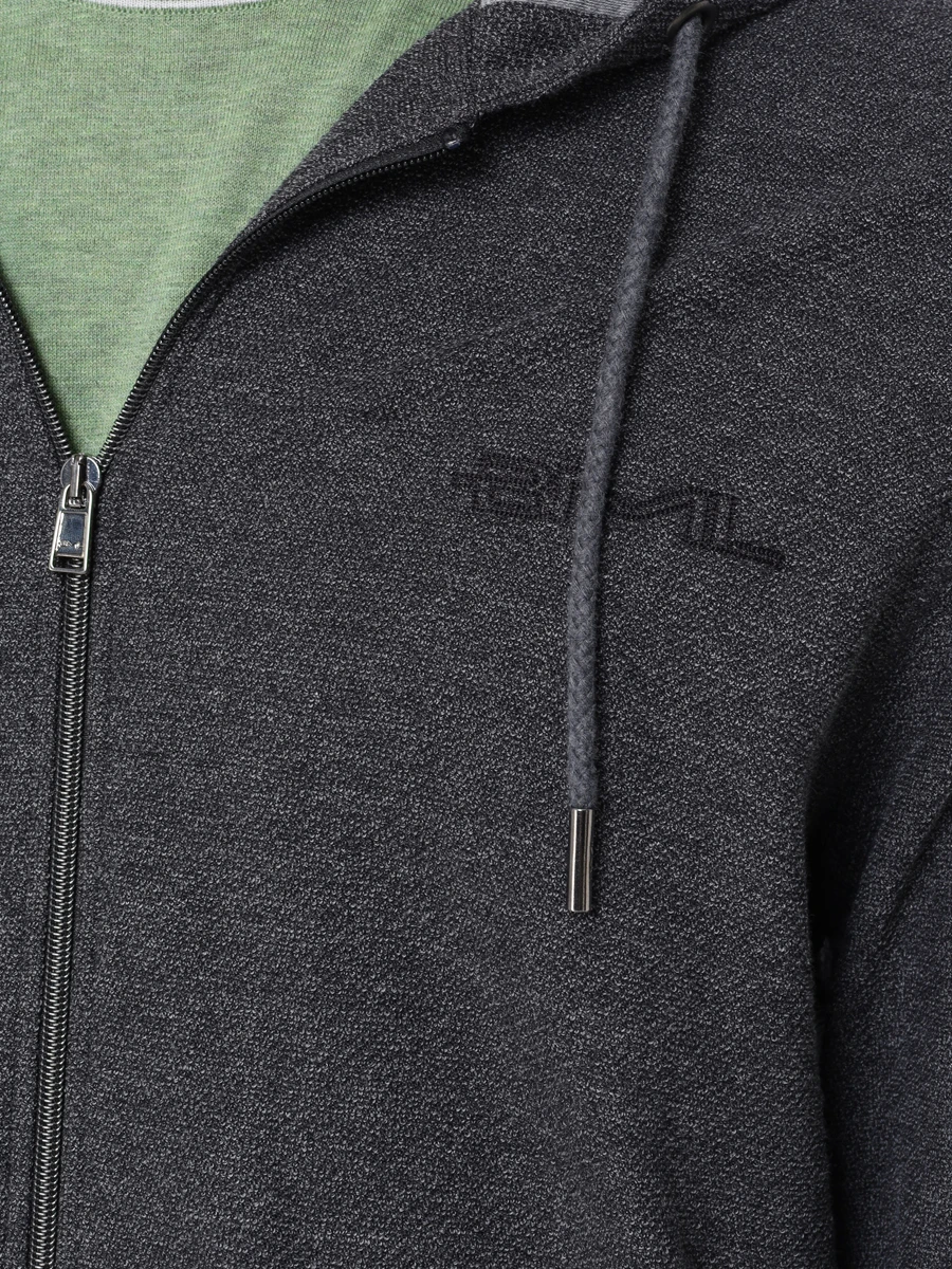 Костюм спортивный