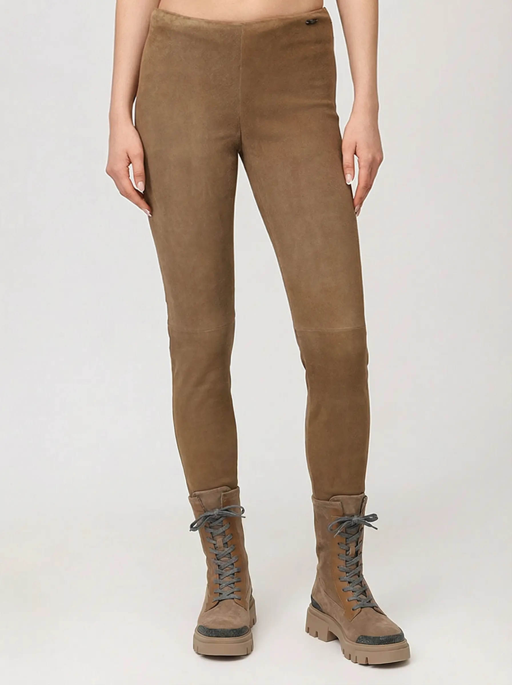 Брюки замшевые