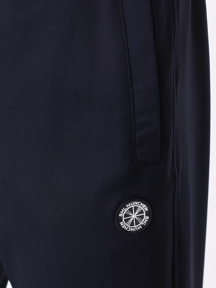 Костюм спортивный