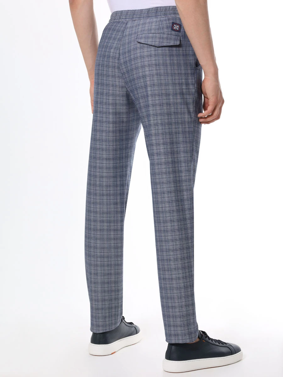 Костюм спортивный в клетку