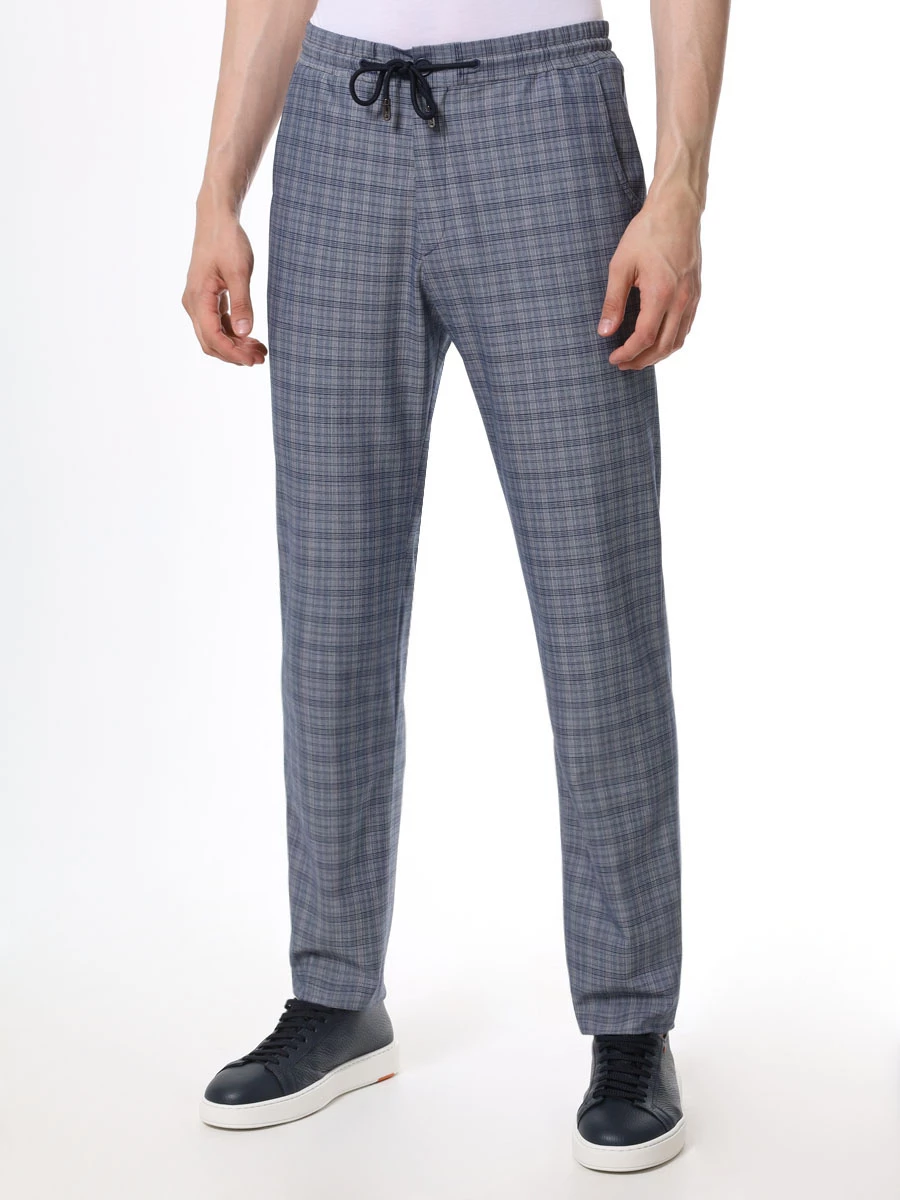 Костюм спортивный в клетку