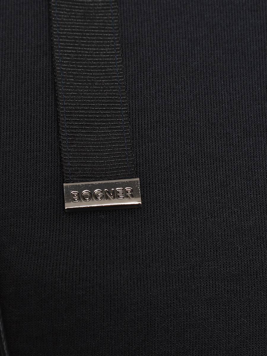 Жилет однотонный