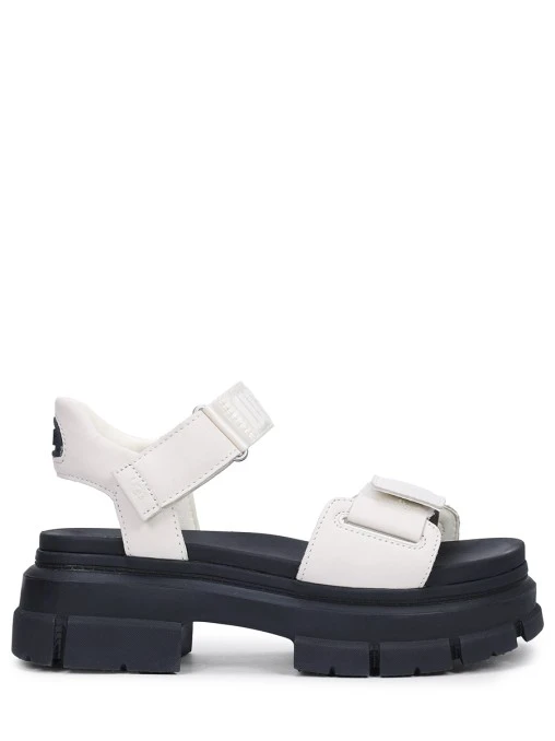 Сандалии на платформе UGG