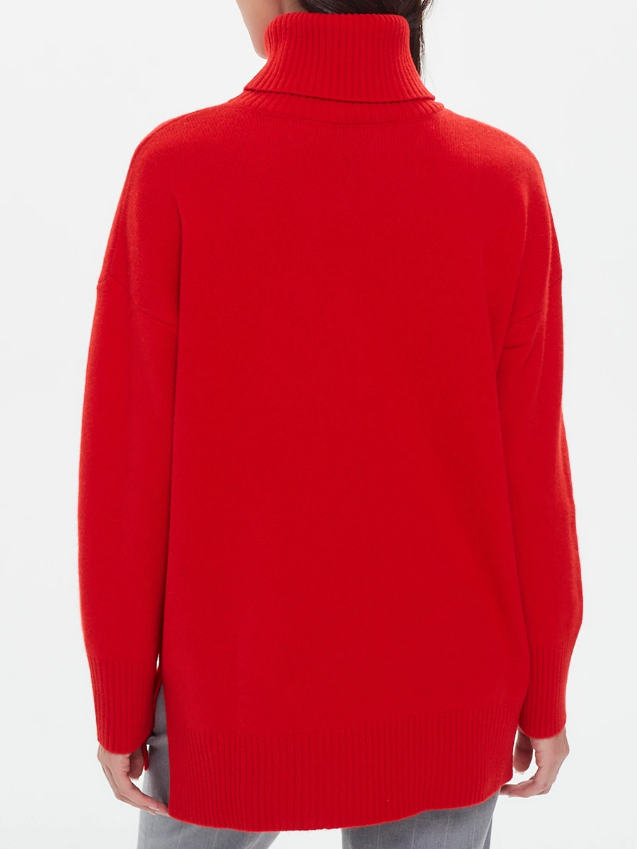 Свитер шерстяной