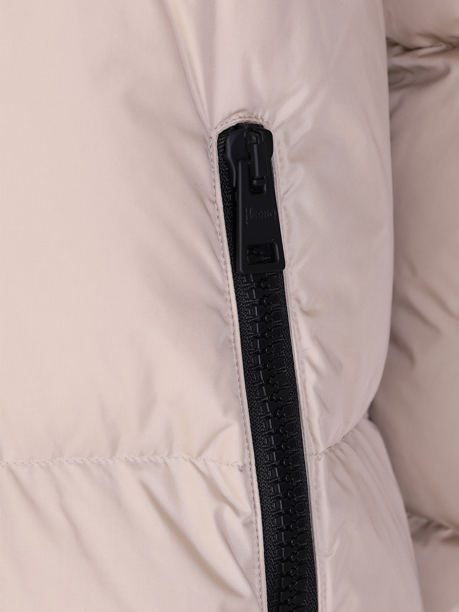 Пуховик стеганый