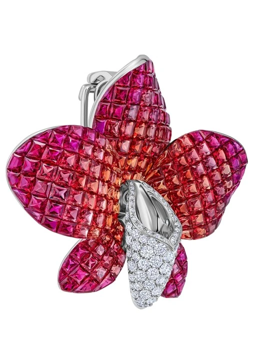 Брошь с рубинами, цветными сапфирами и бриллиантами CHAMOVSKIKH JEWELLERY HOUSE