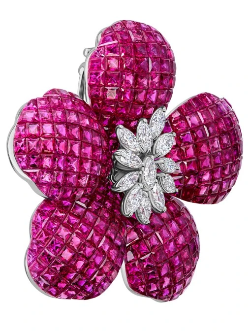 Брошь с рубинами и бриллиантами CHAMOVSKIKH JEWELLERY HOUSE