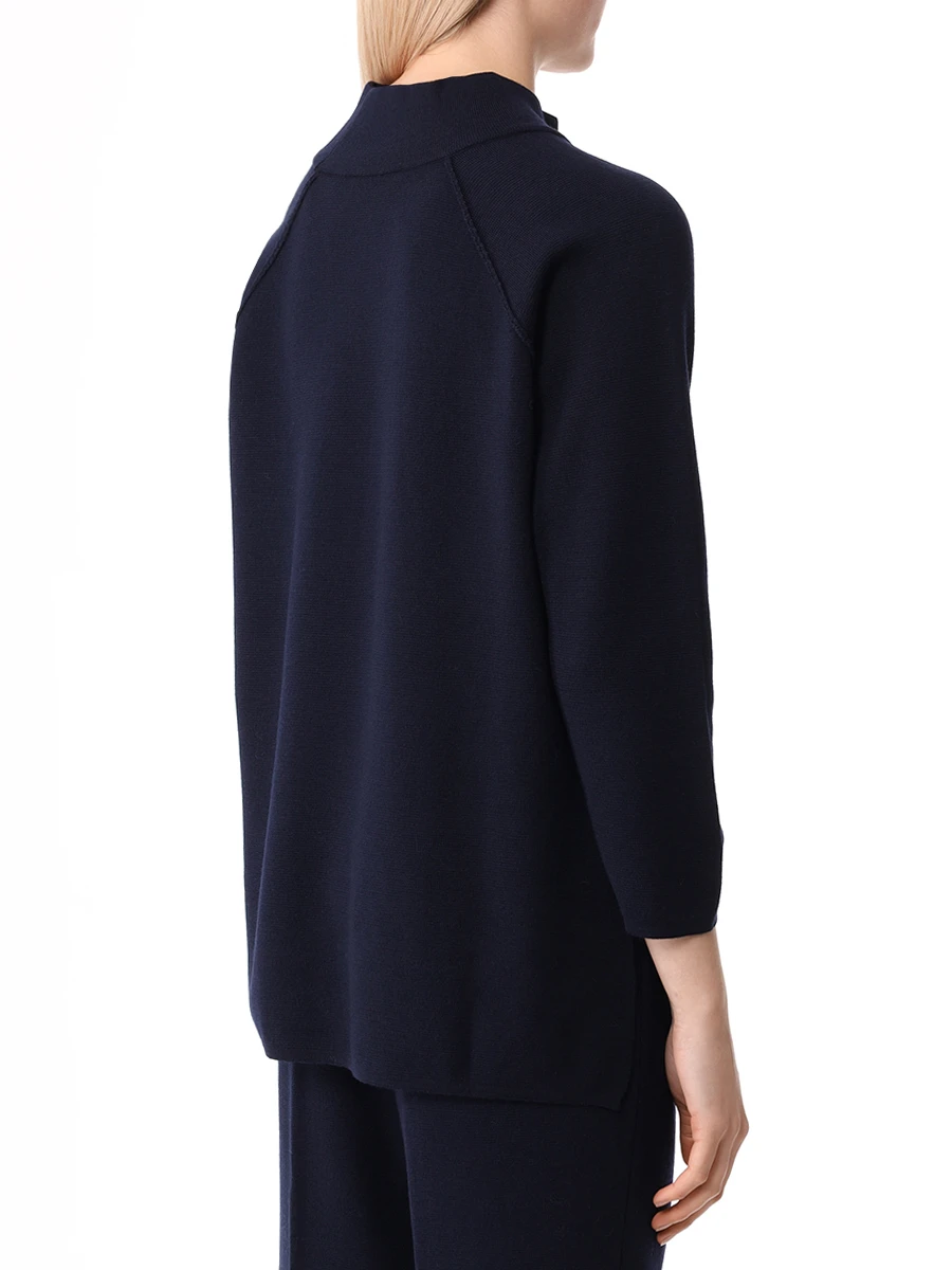 Свитер шерстяной