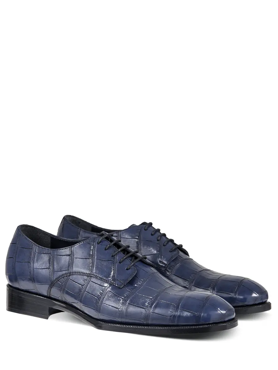 Туфли из кожи крокодила