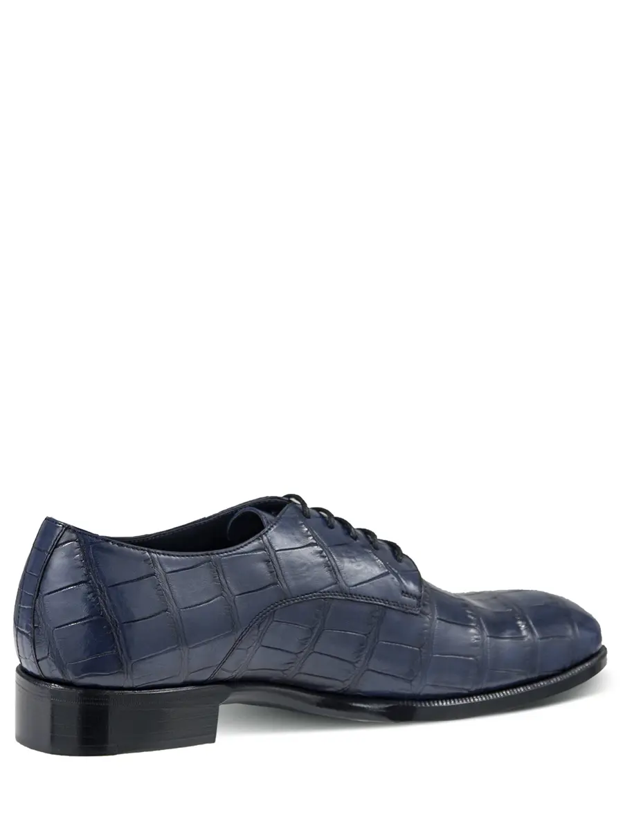 Туфли из кожи крокодила