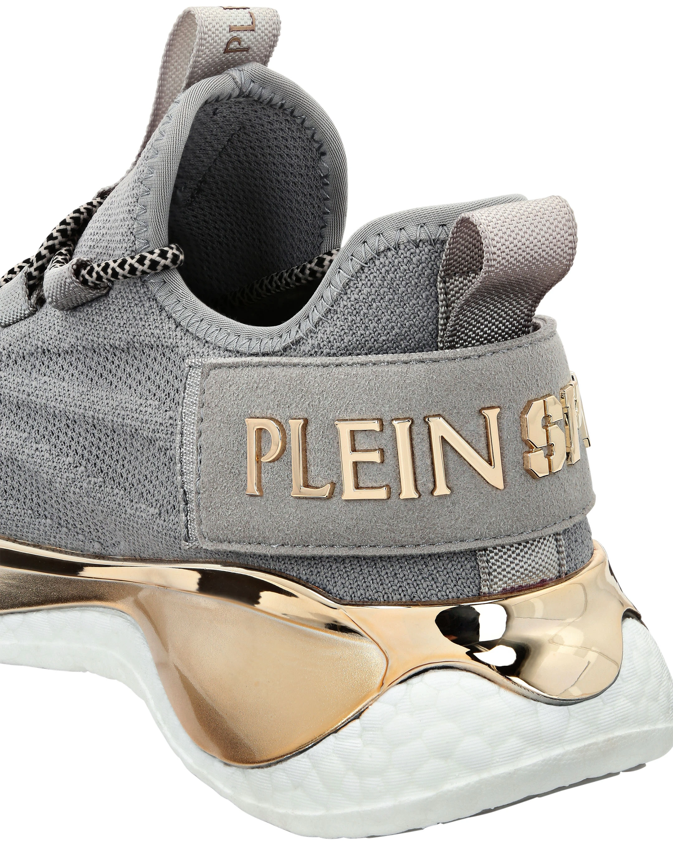 Кроссовки