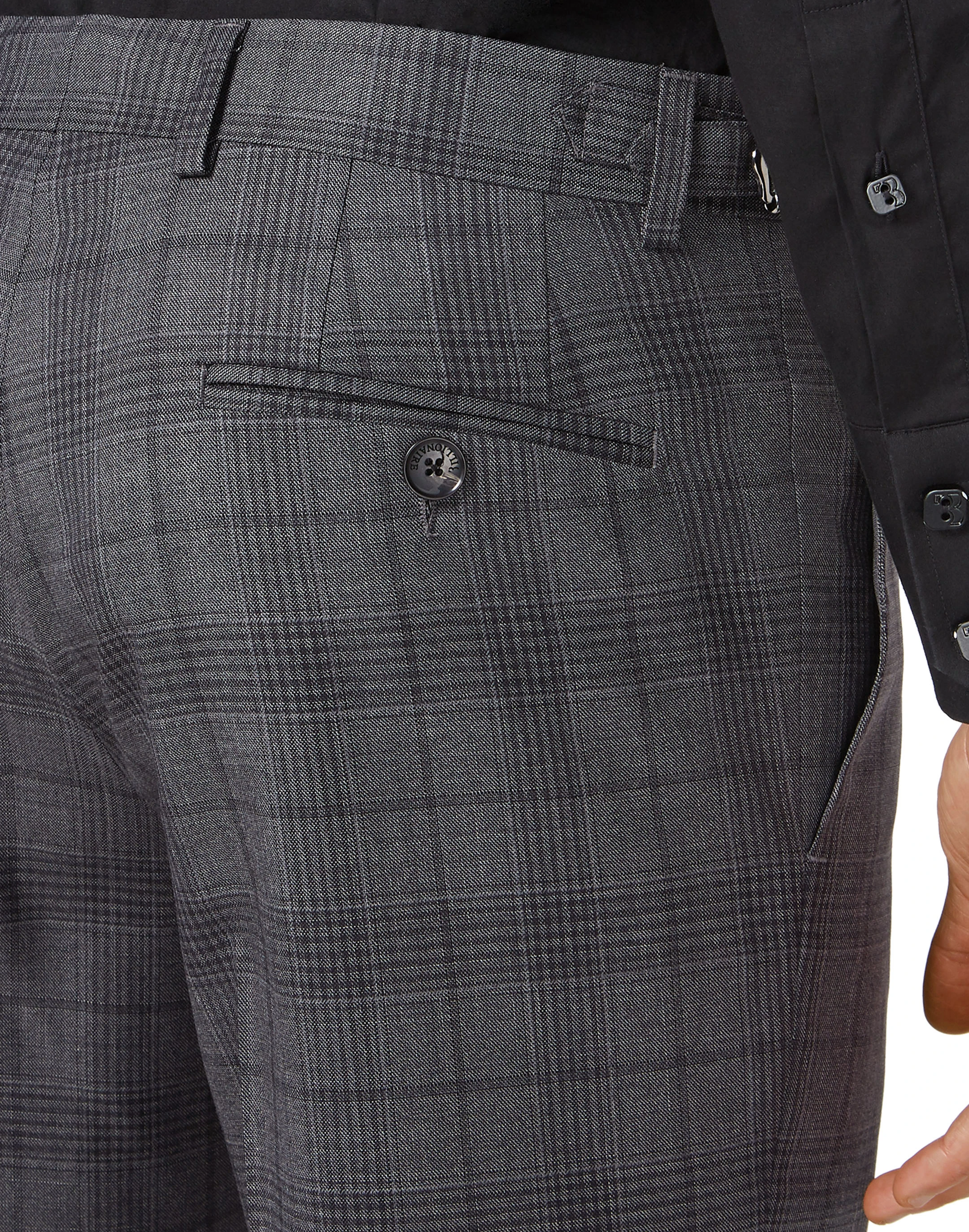 Брюки зауженные