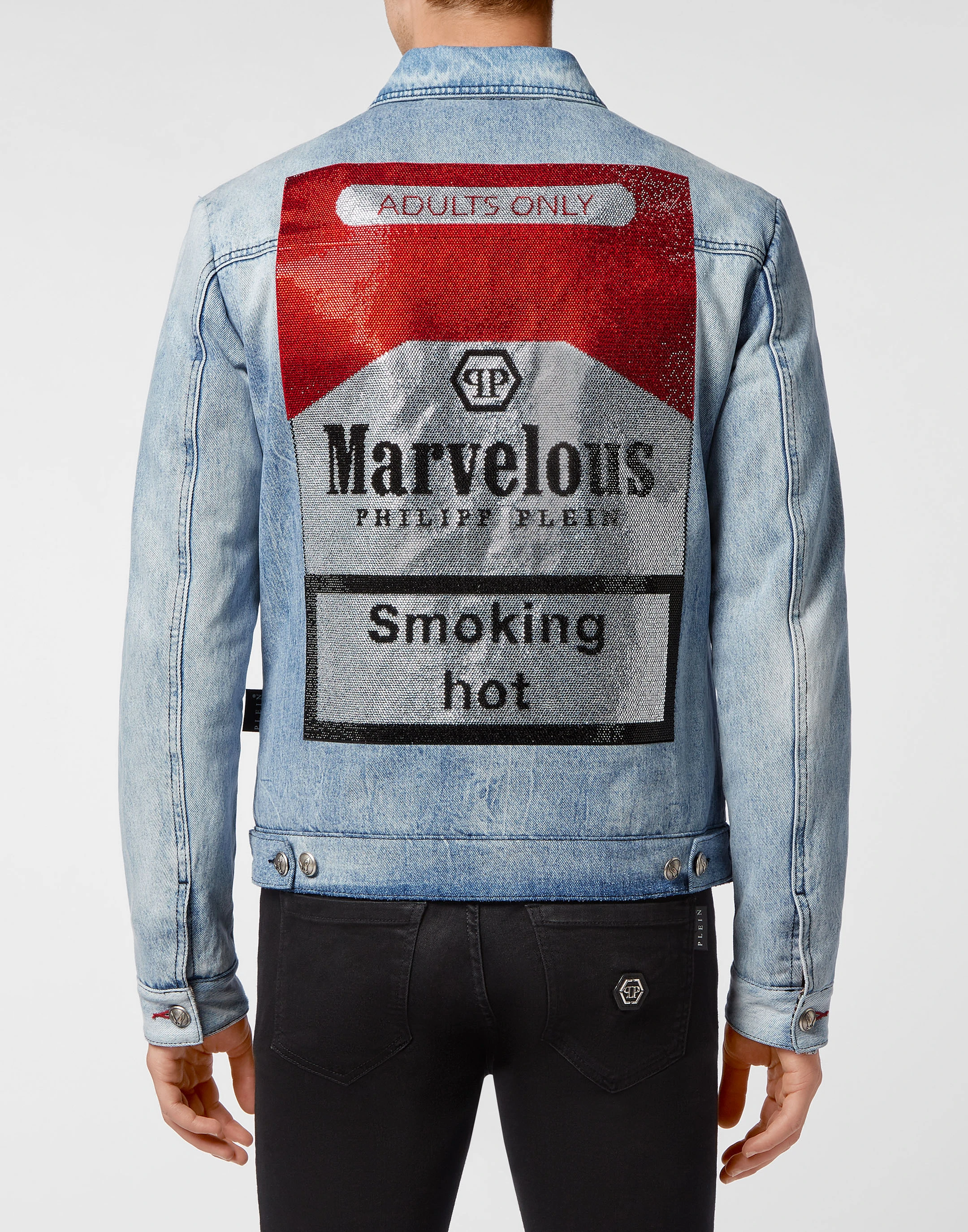 Джинсовая куртка