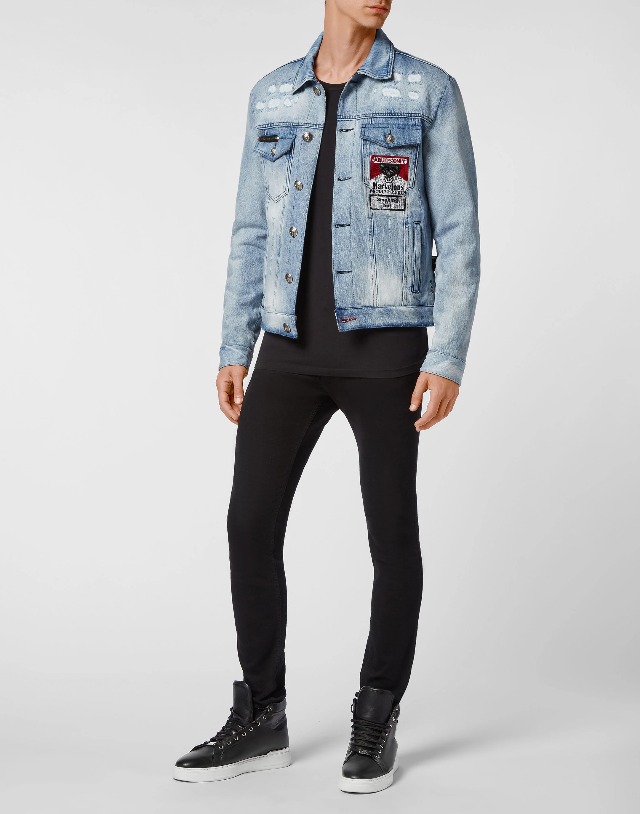 Джинсовая куртка