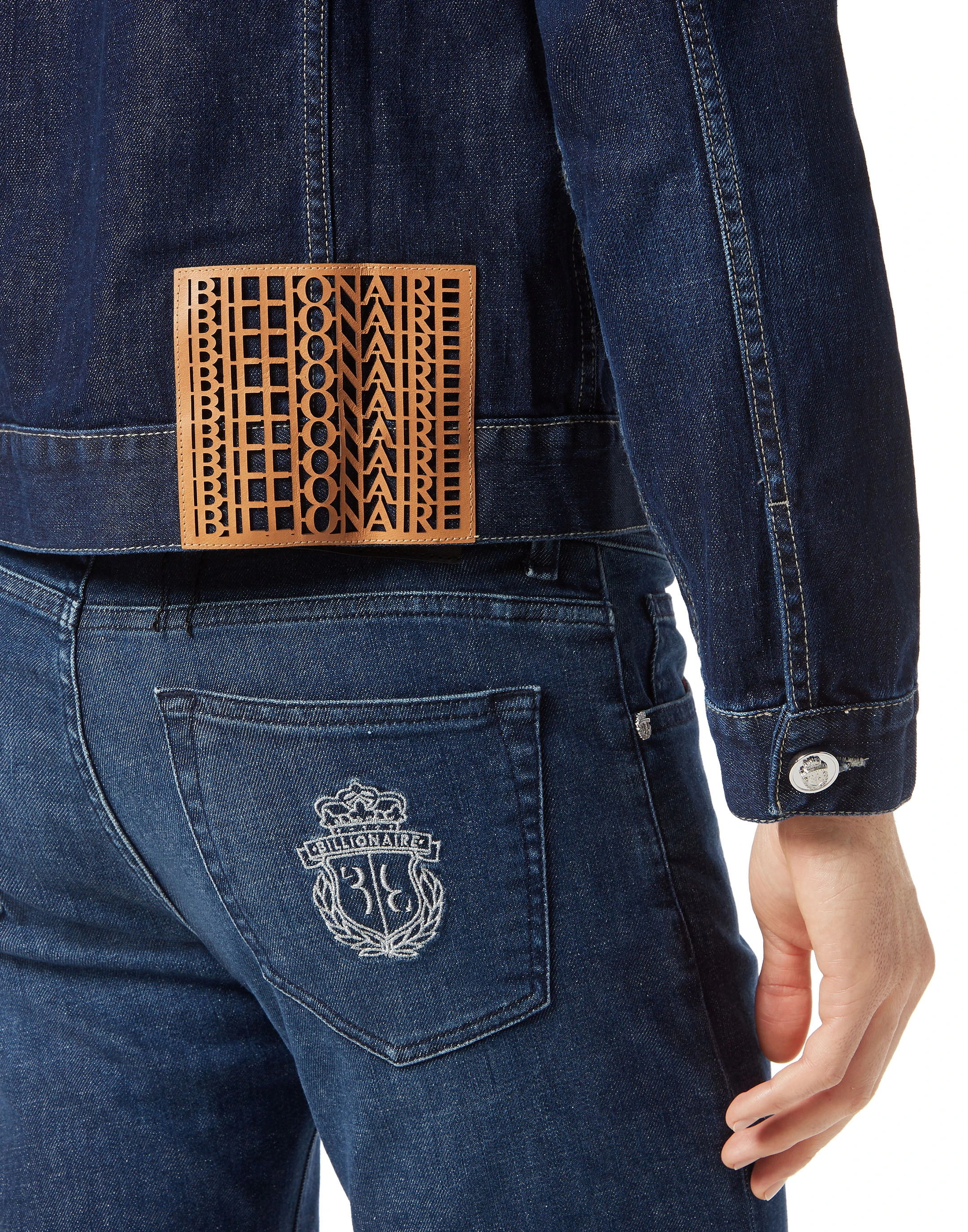 Джинсовая куртка