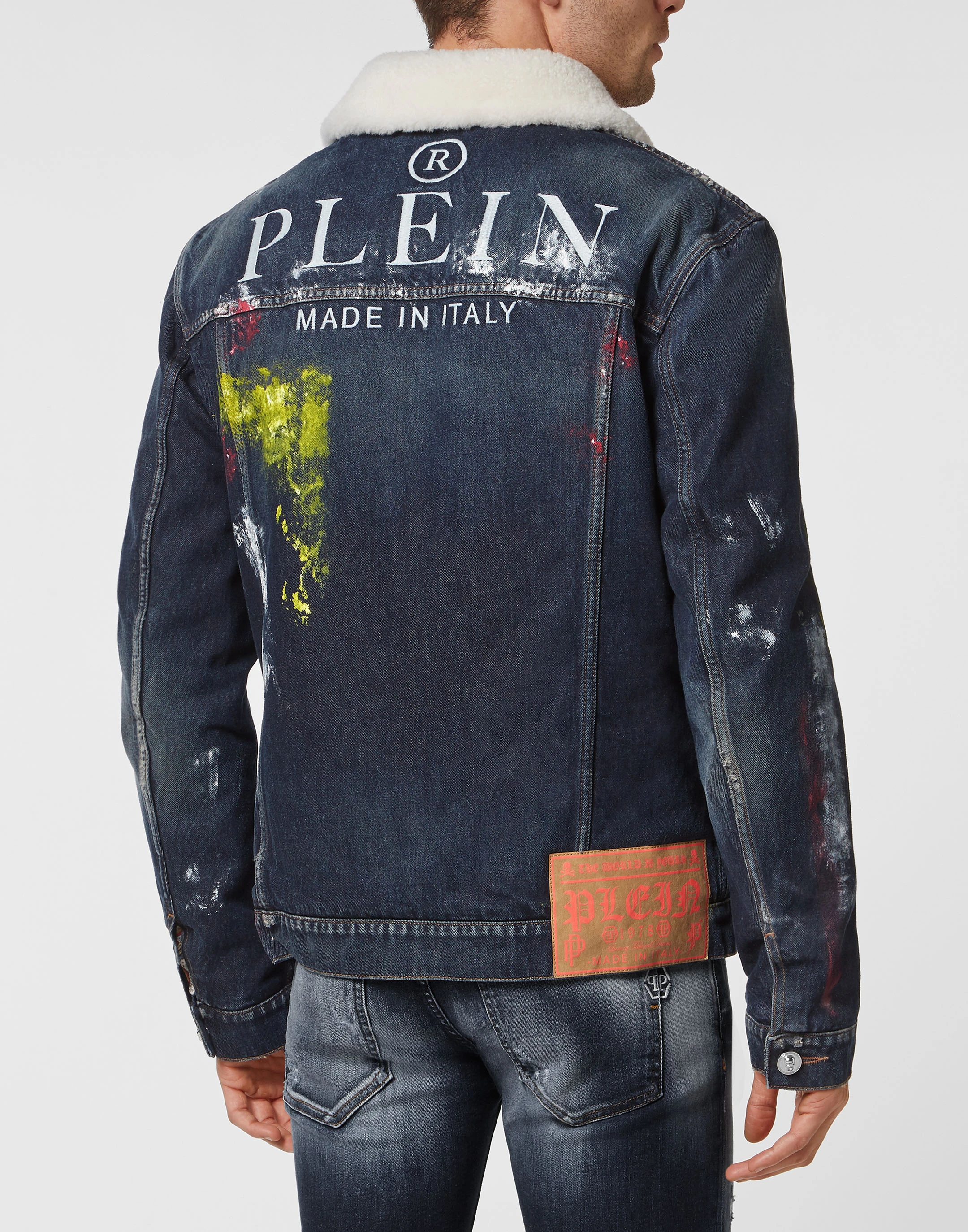 Джинсовая куртка