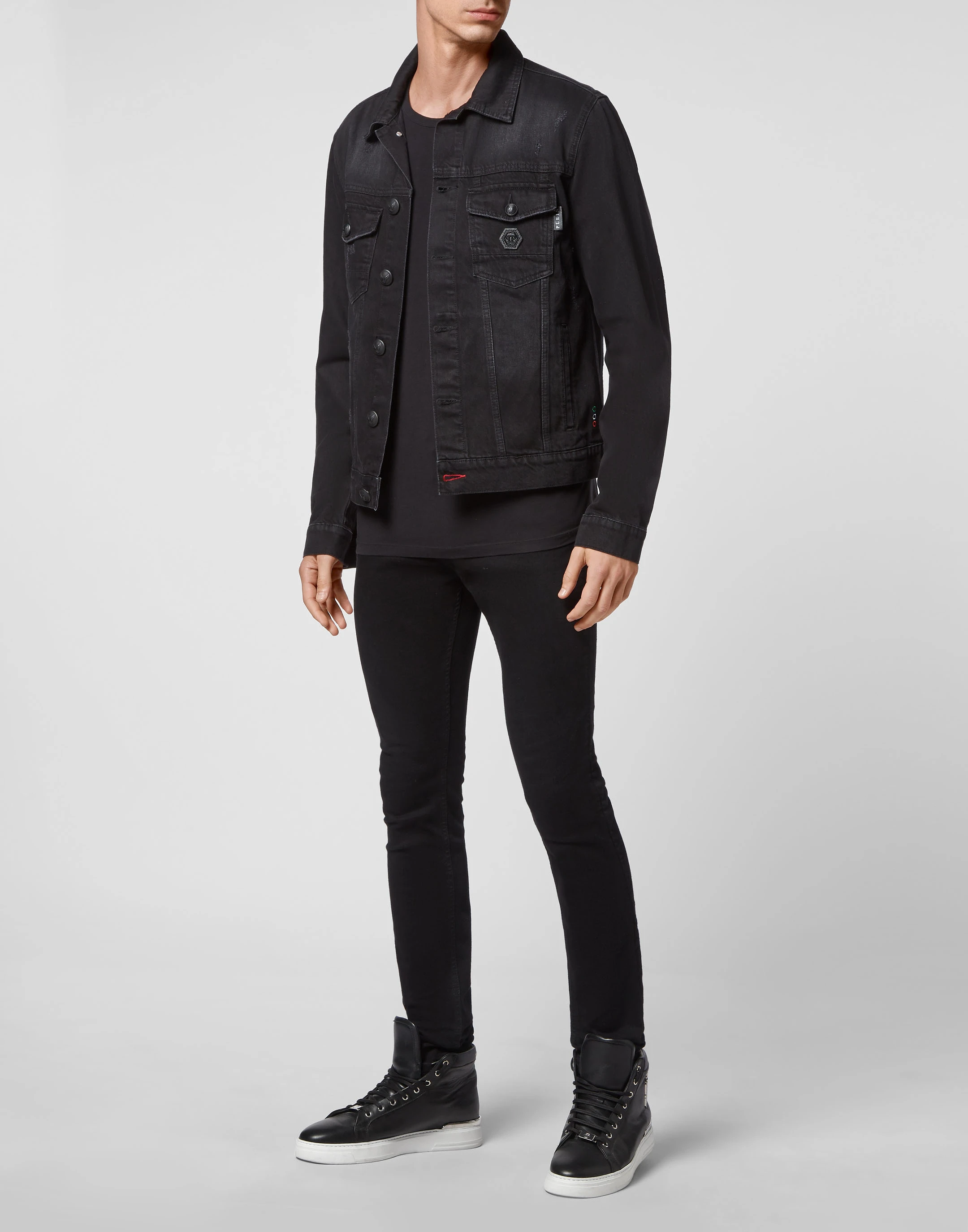 Джинсовая куртка