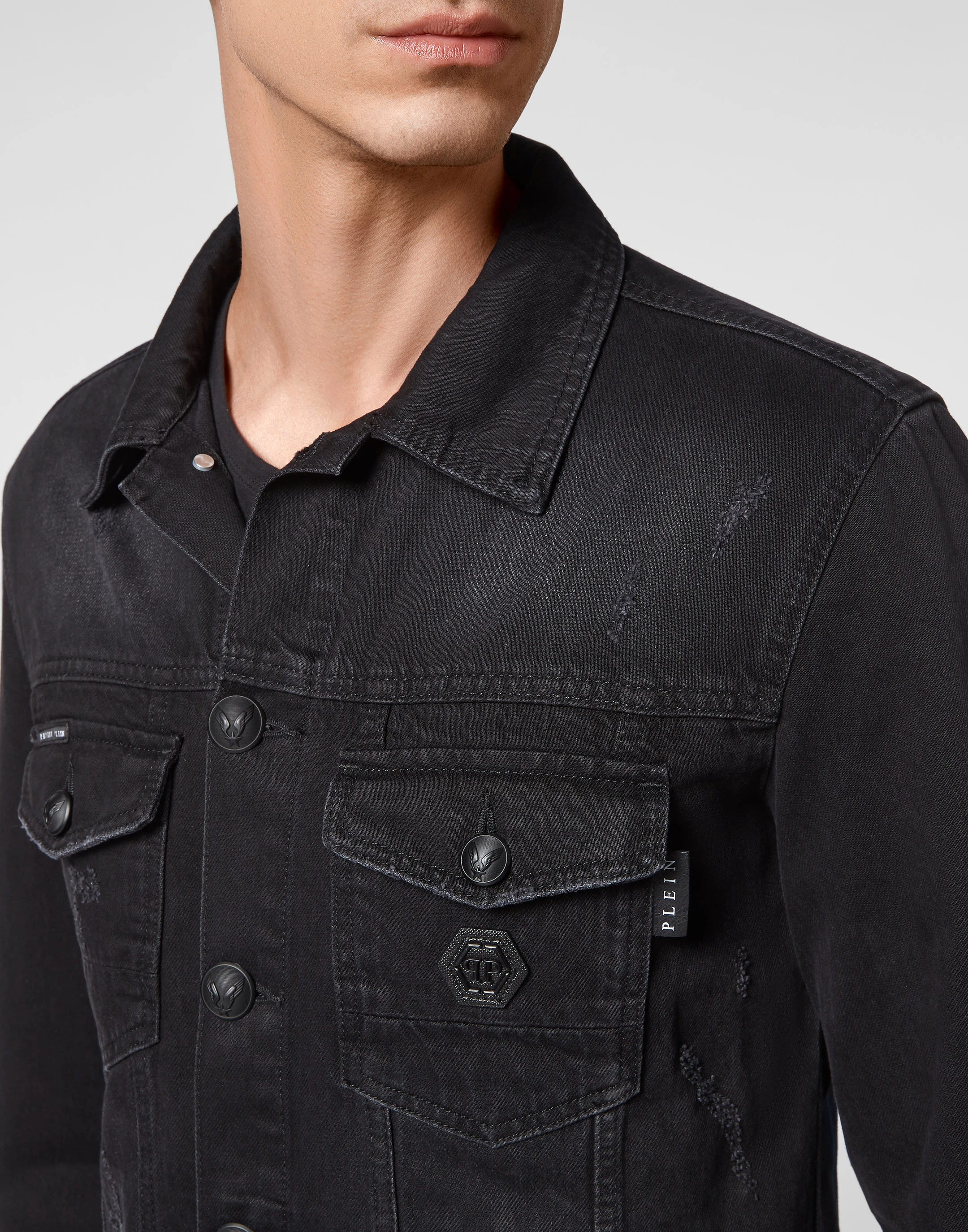 Джинсовая куртка