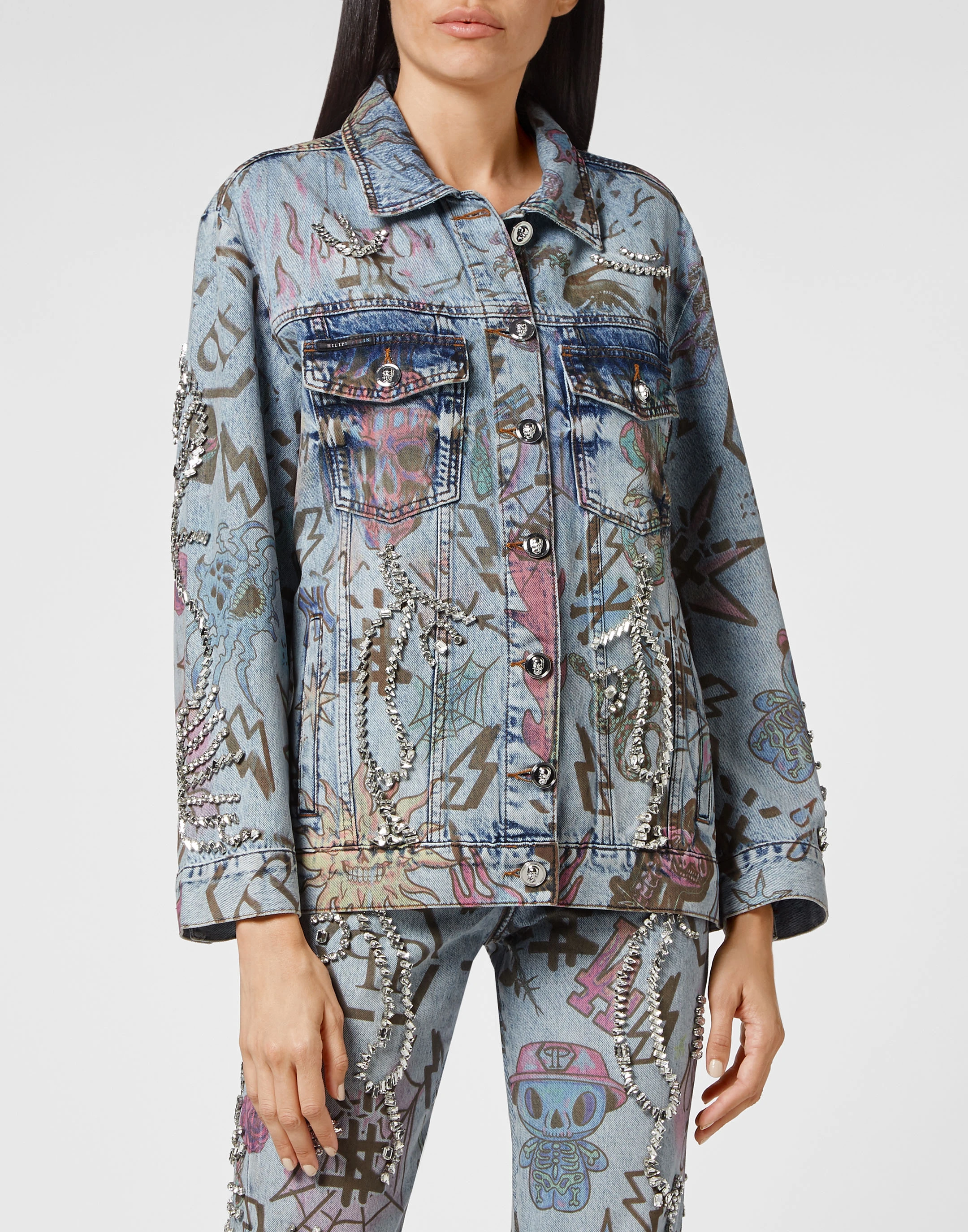 Джинсовая куртка