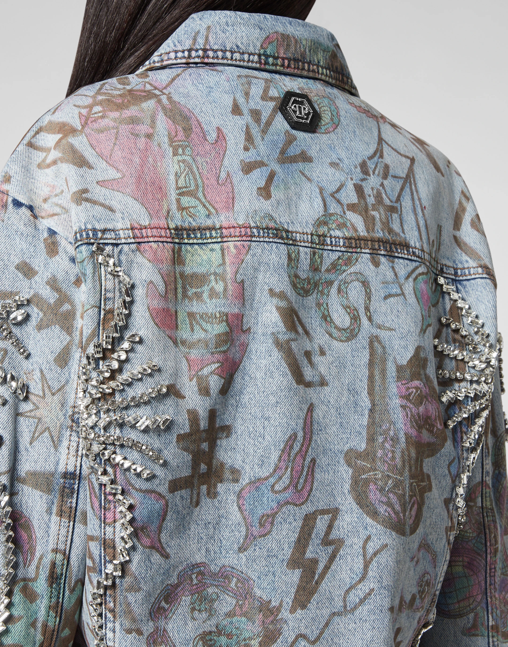 Джинсовая куртка