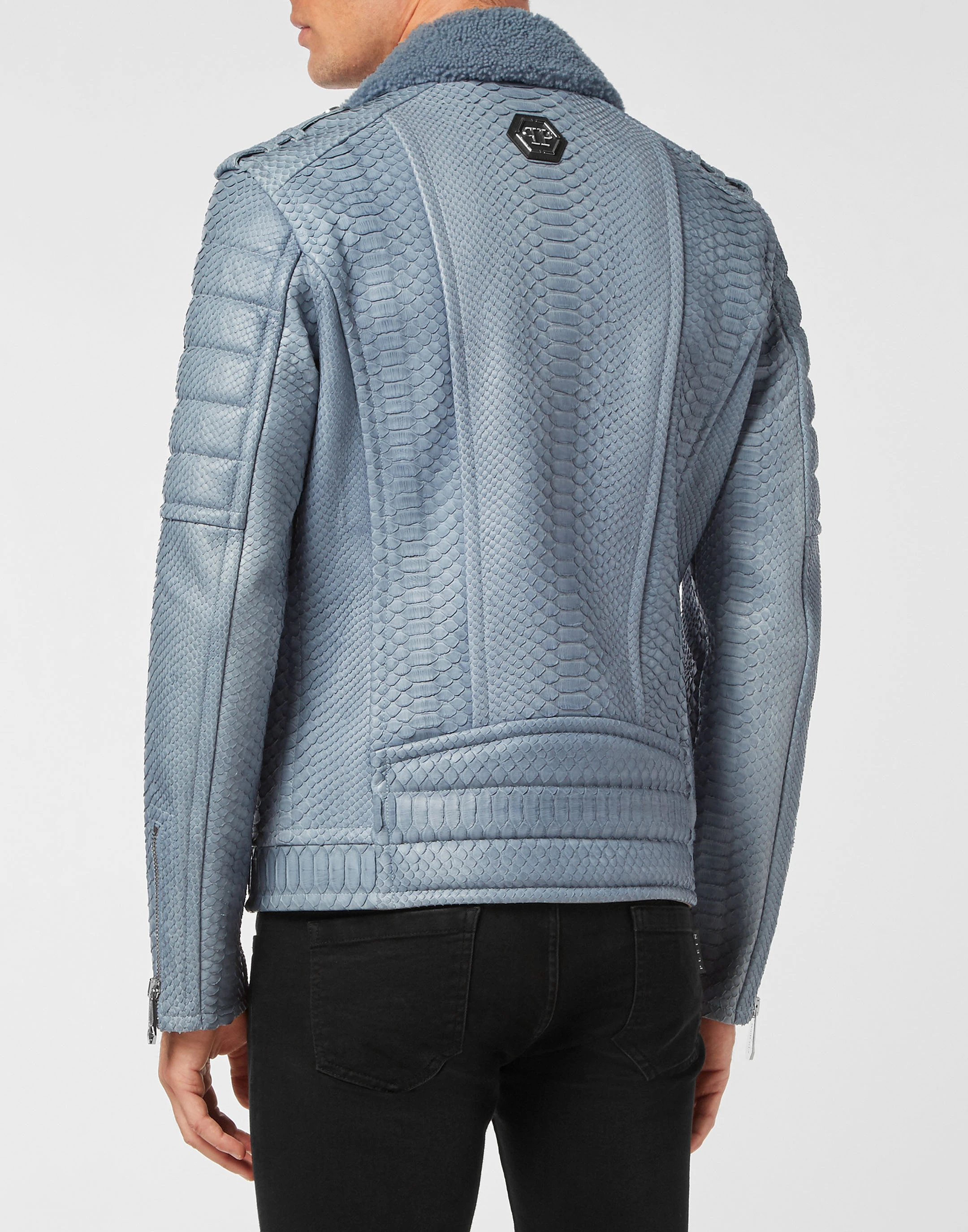 Кожаная куртка