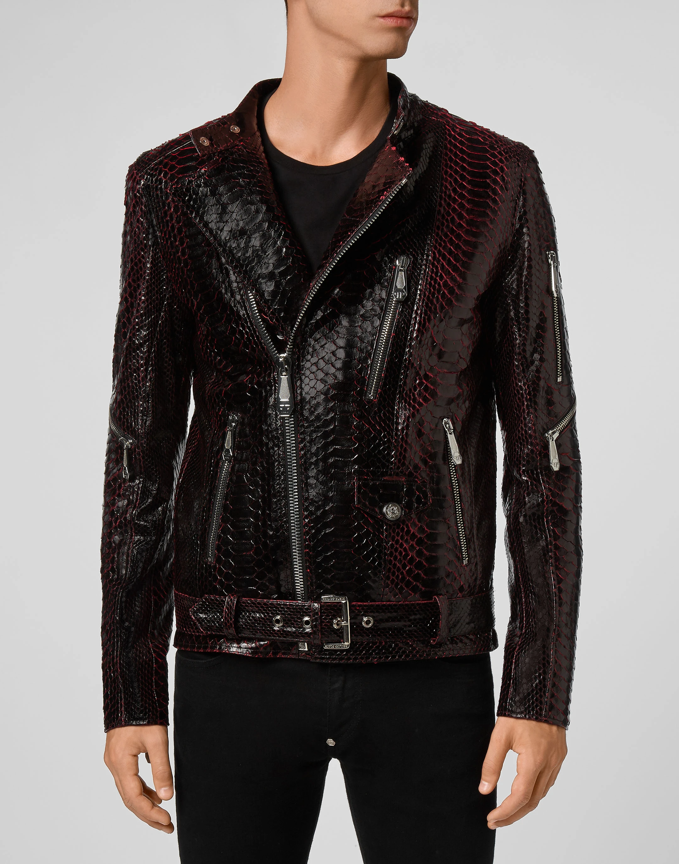 Кожаная куртка