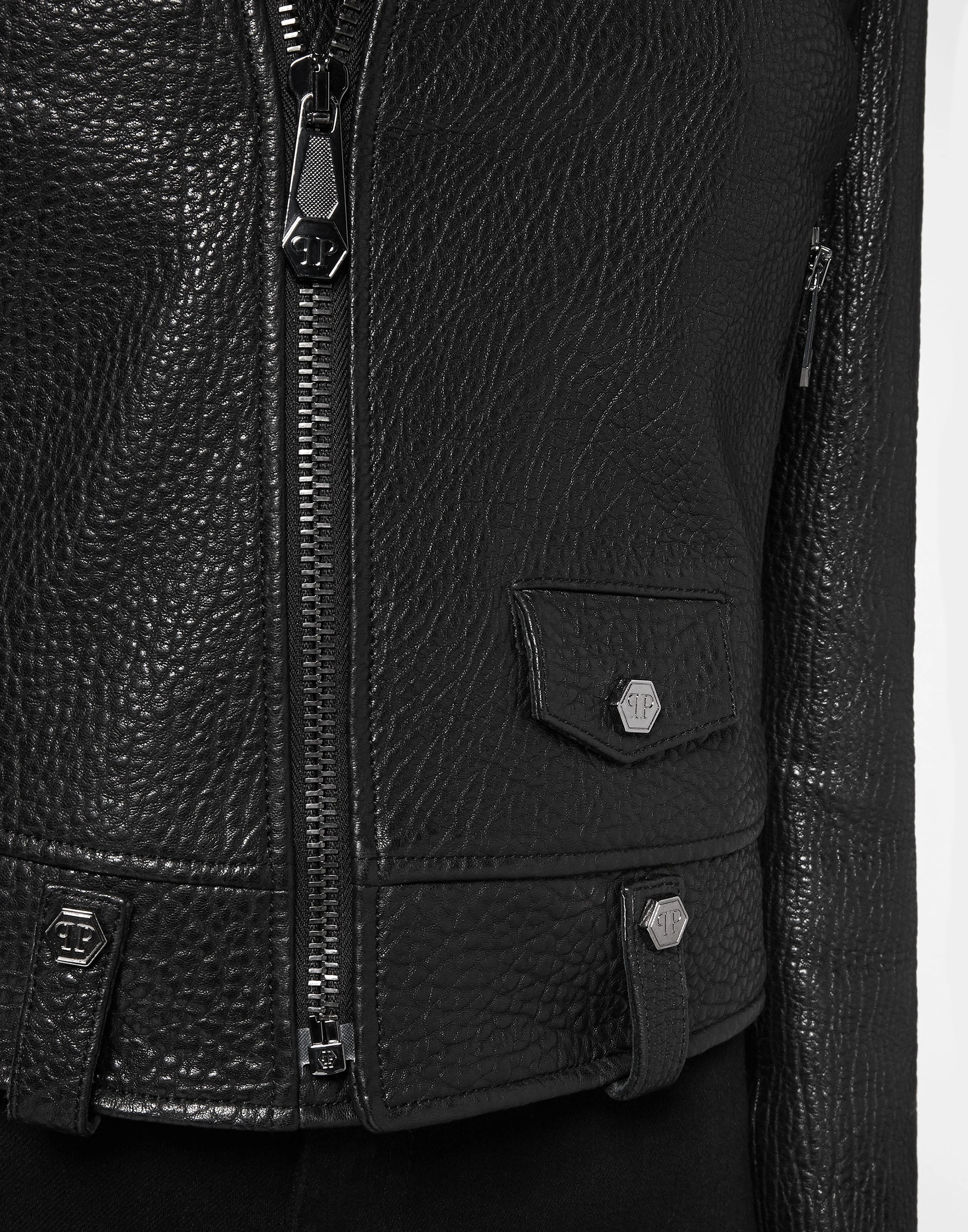 Кожаная куртка