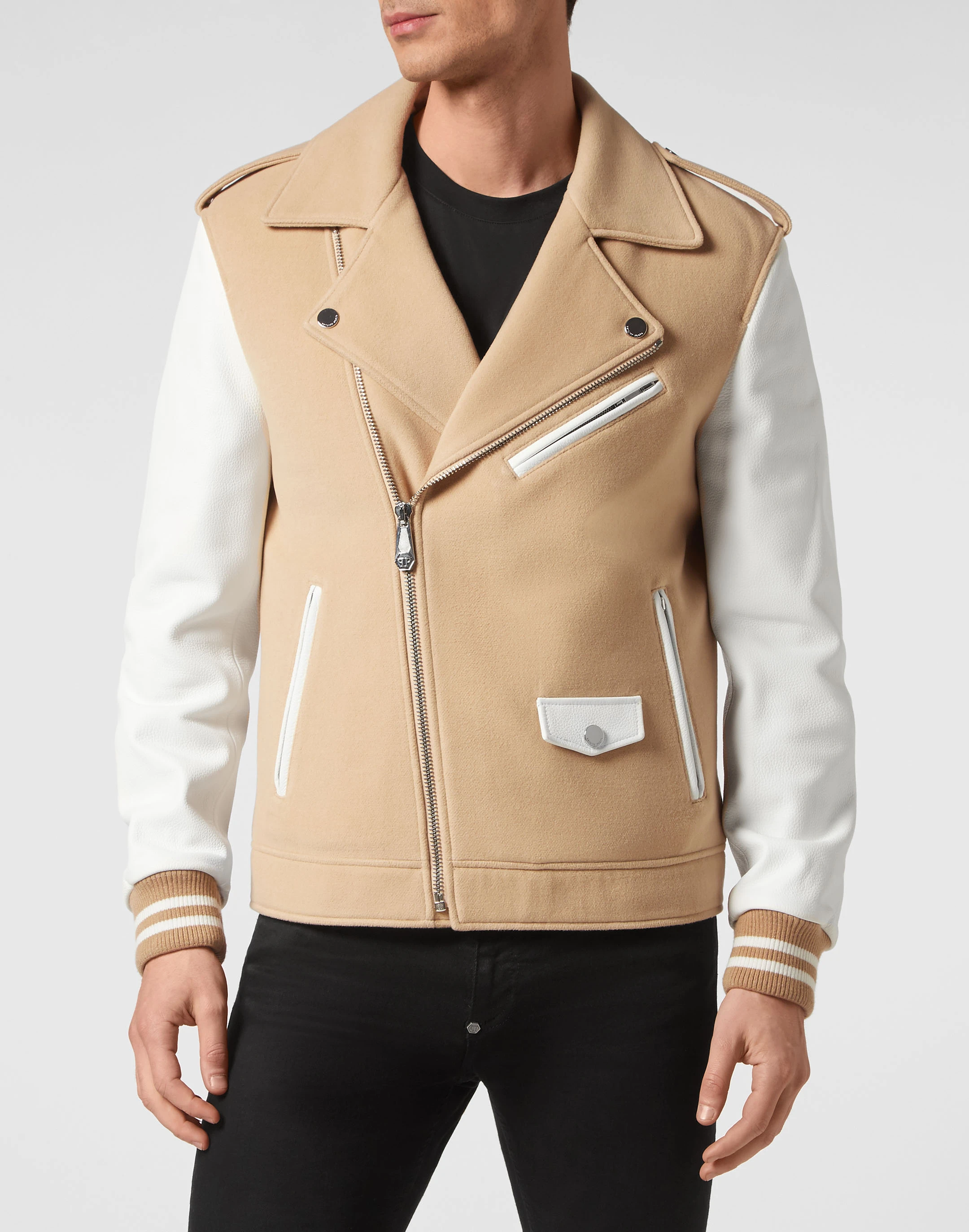 Кожаная куртка