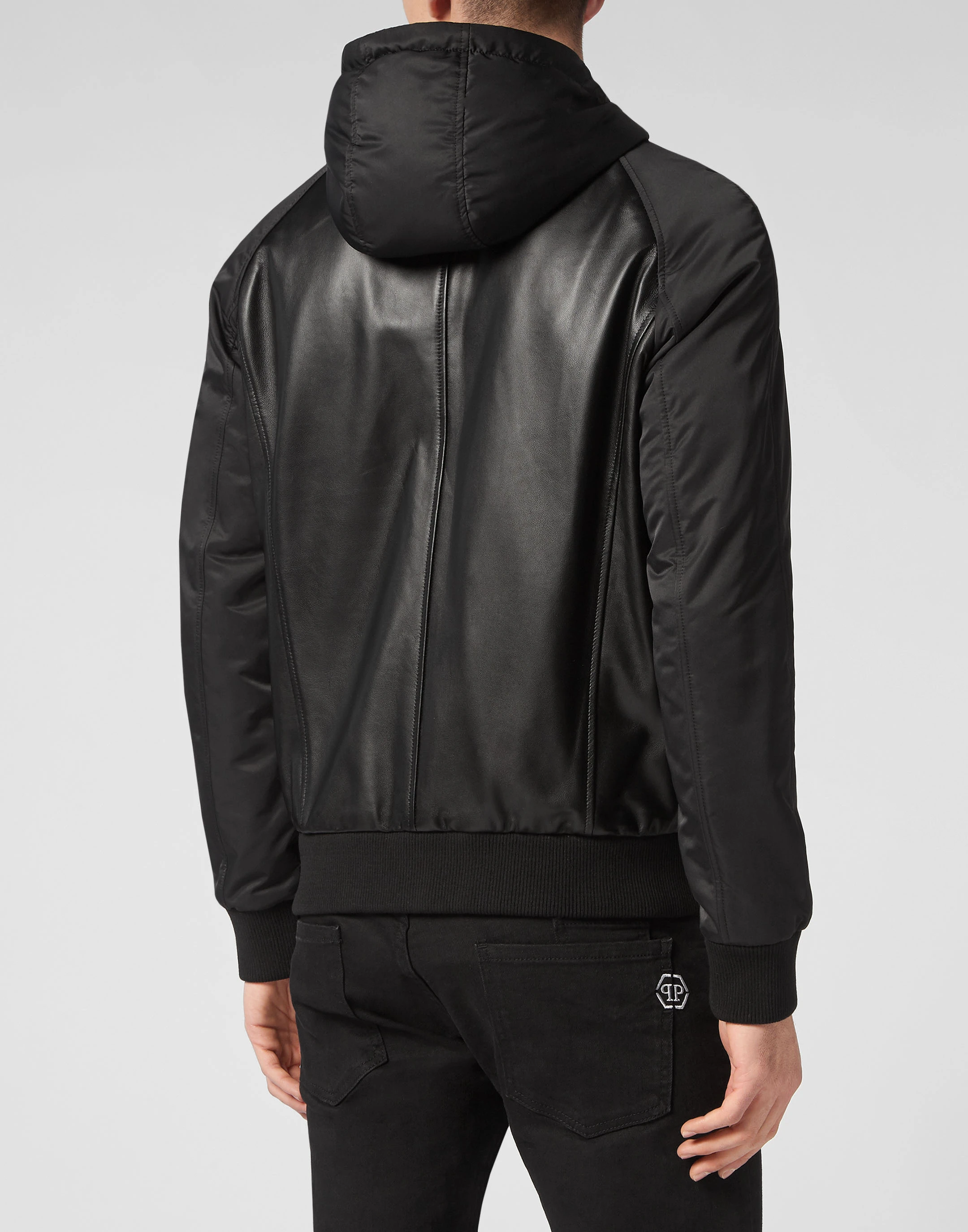 Кожаная куртка