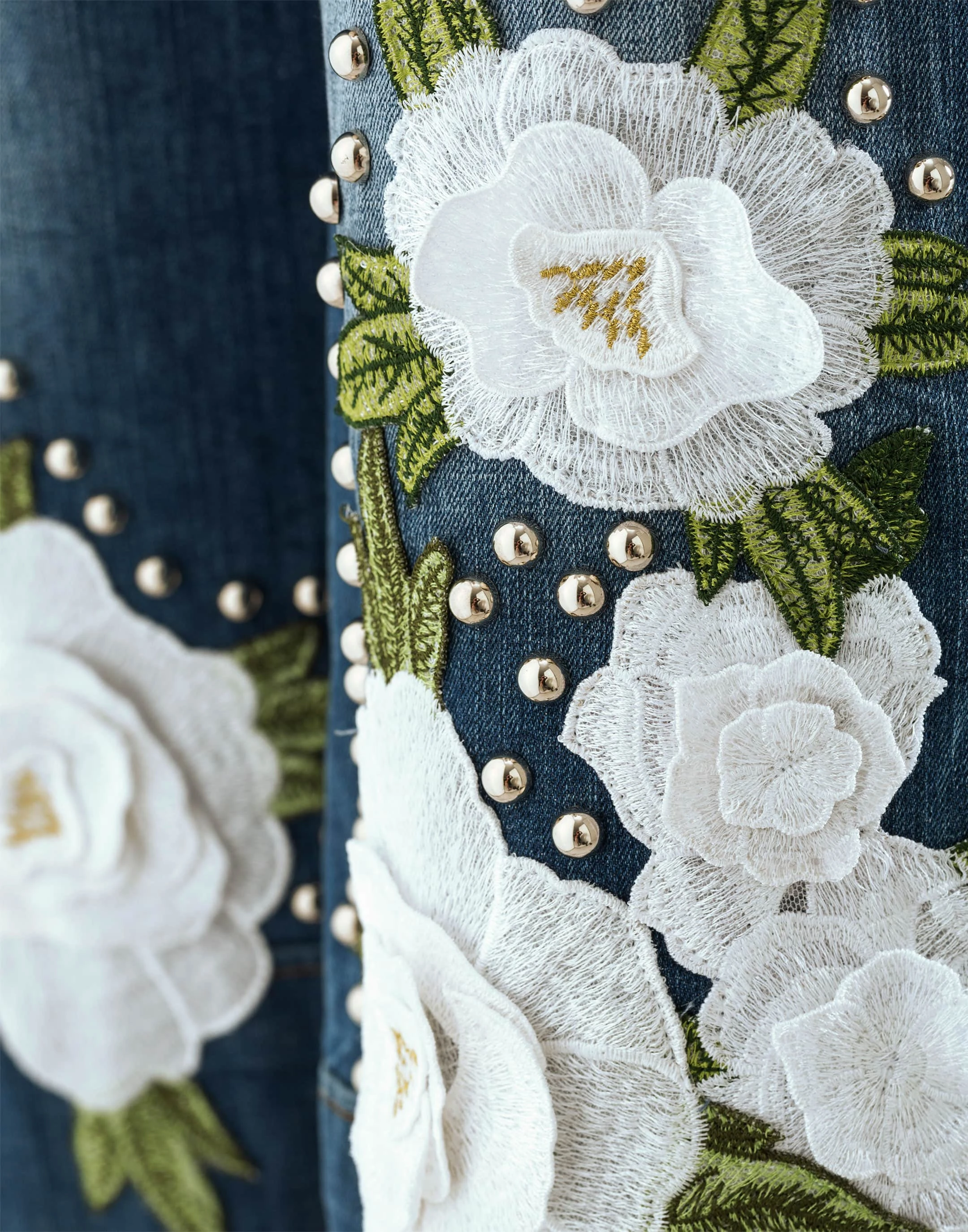 Широкие джинсы