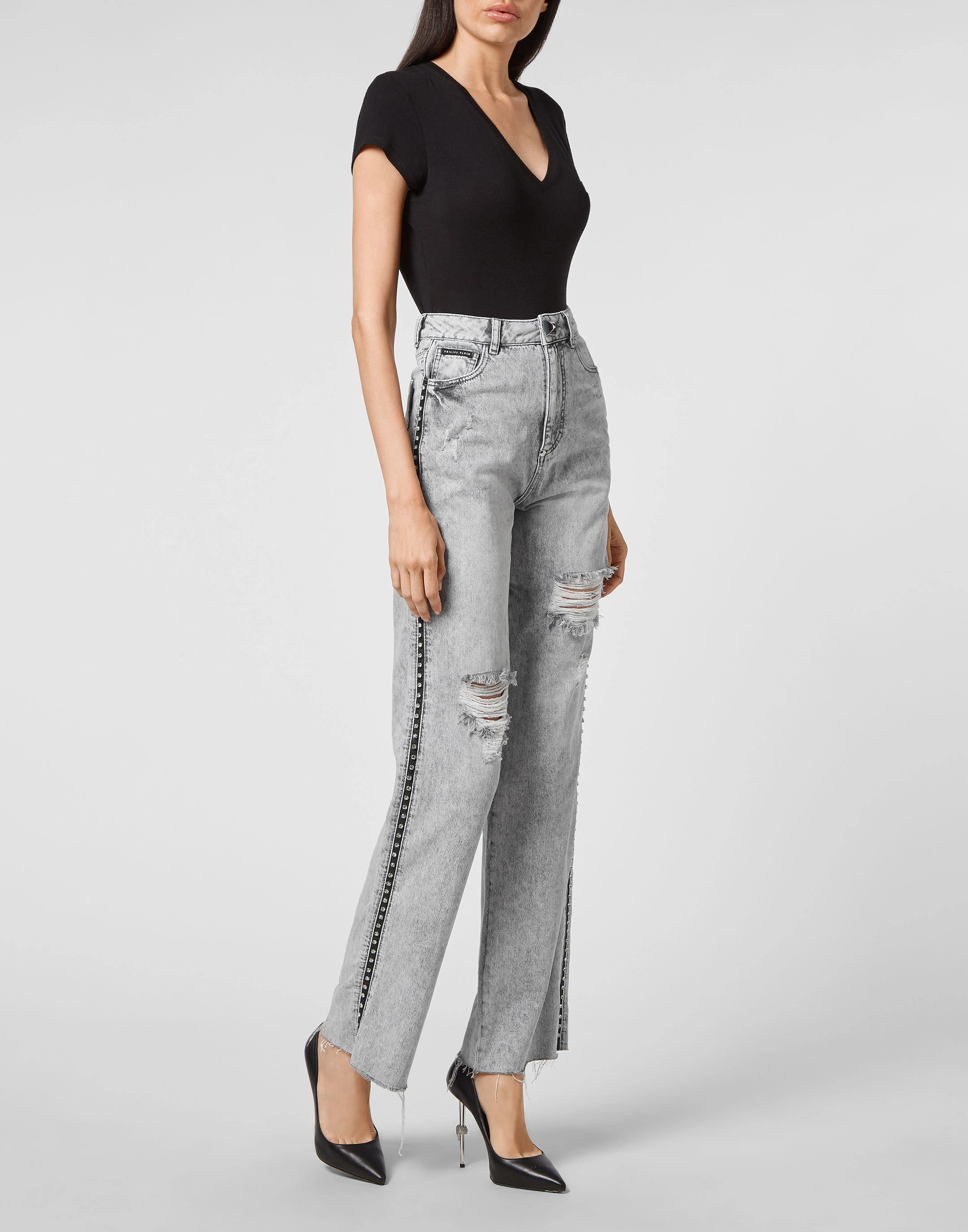 Широкие джинсы