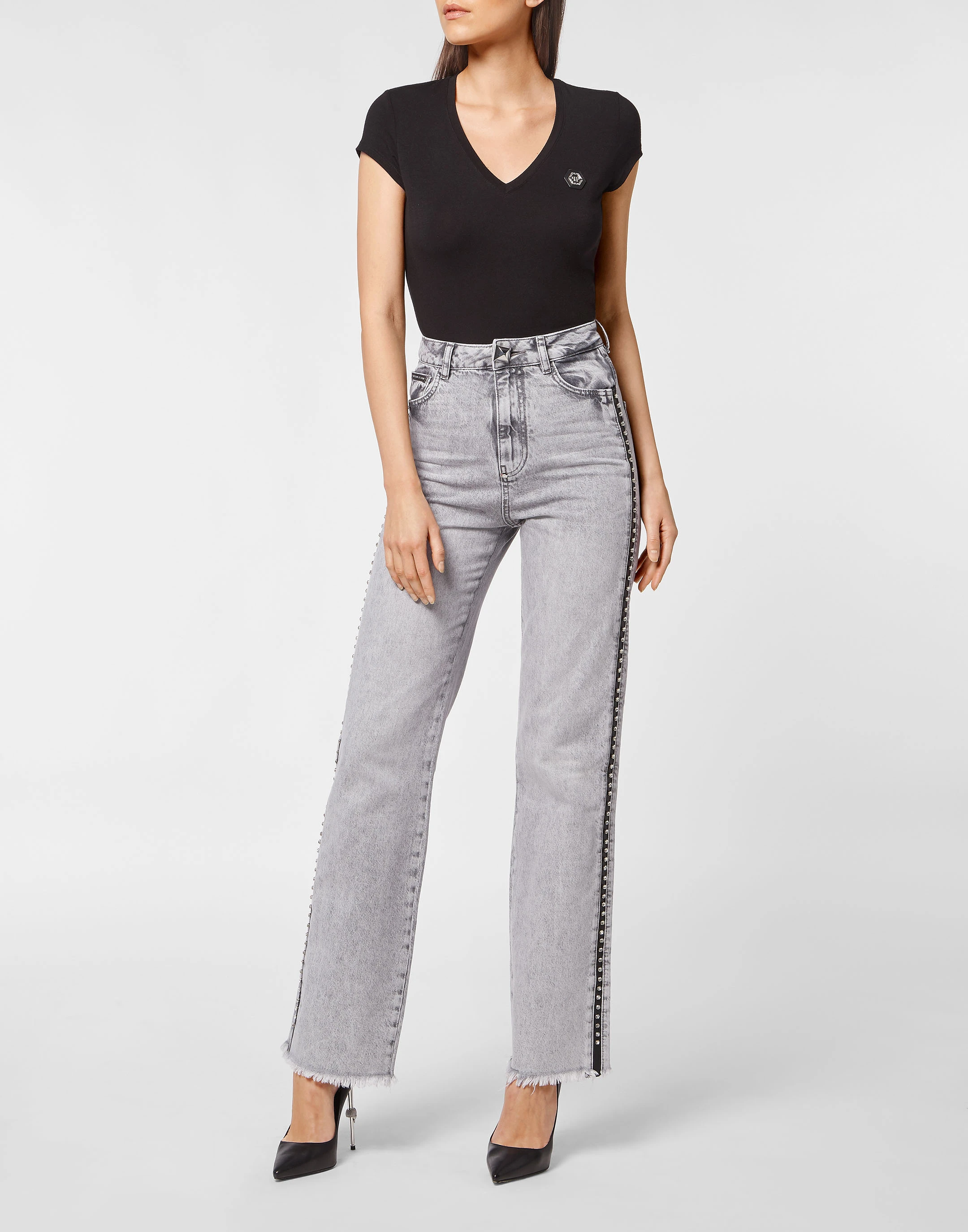 Широкие джинсы