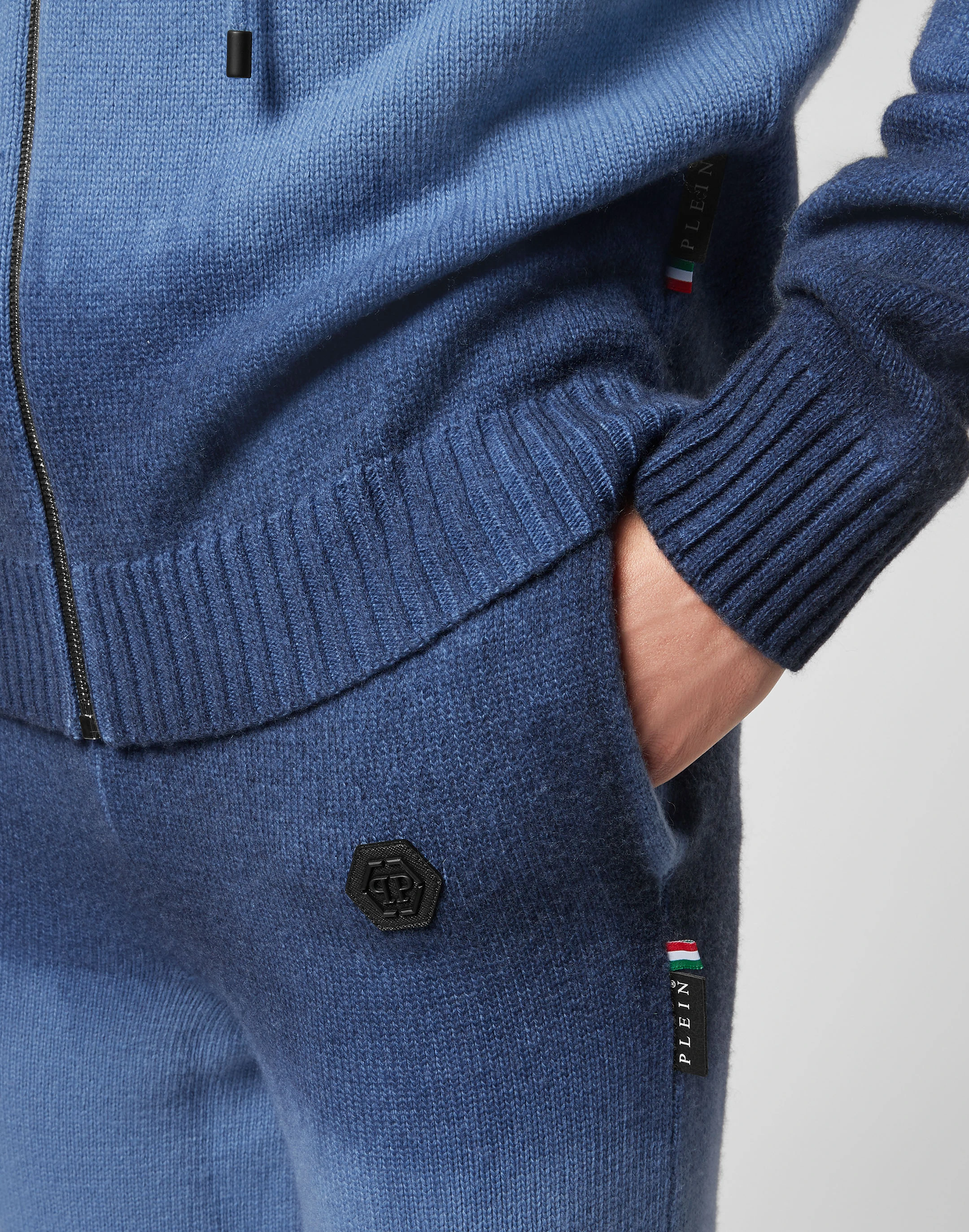 Трикотажный костюм