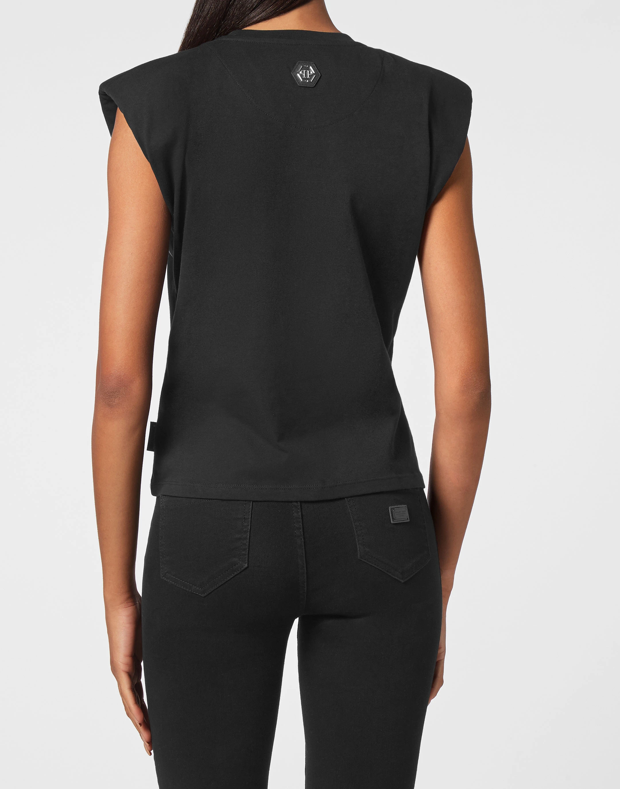 Спортивный топ