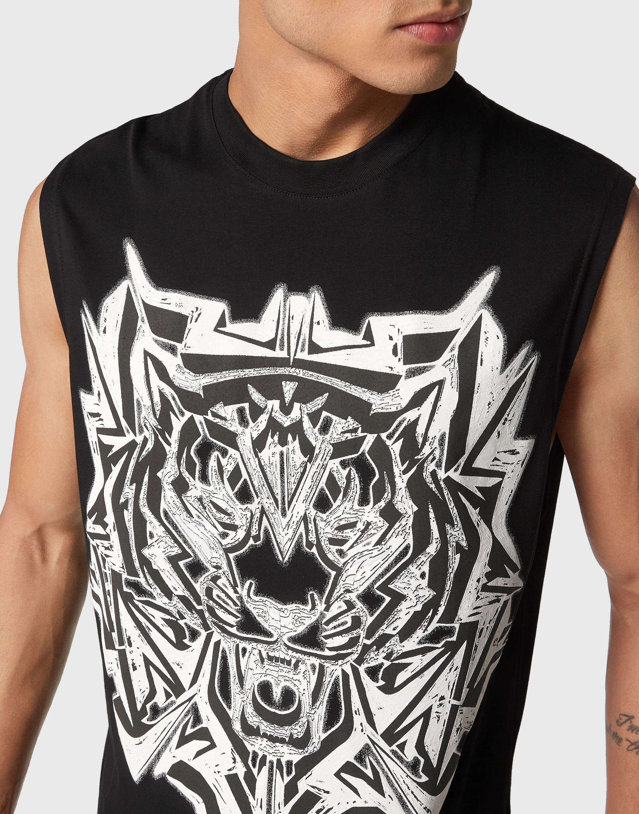 Спортивный топ