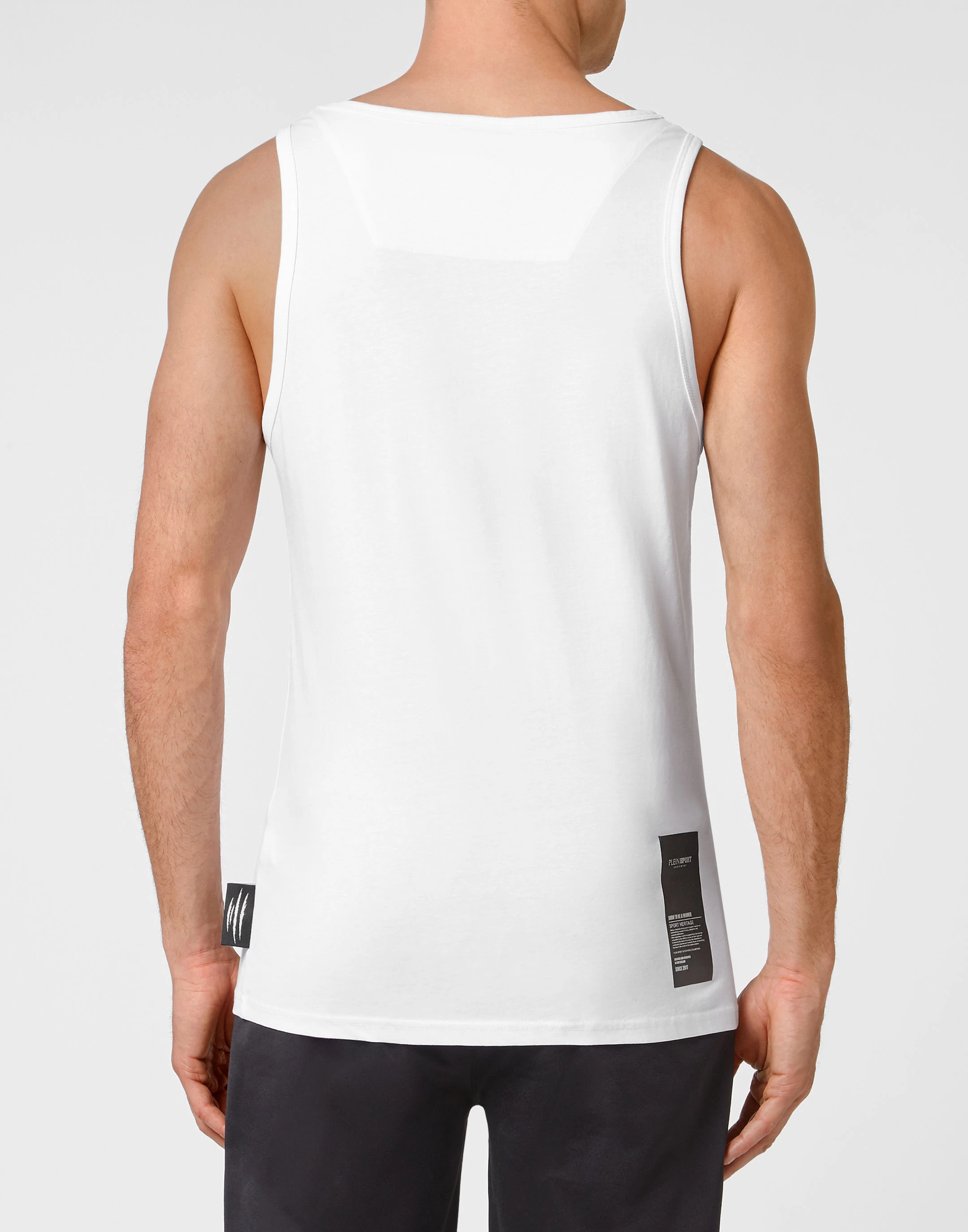 Спортивный топ