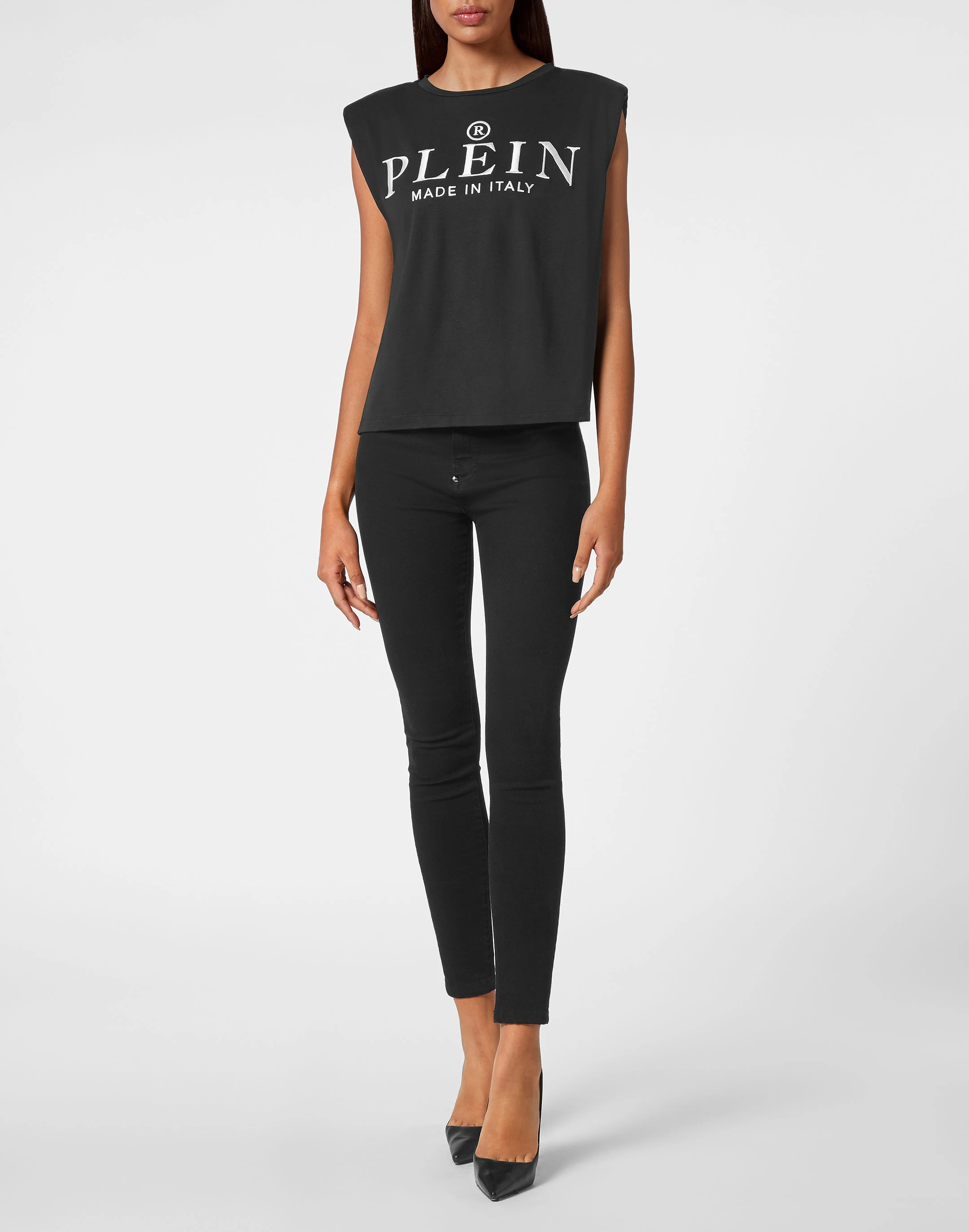 Спортивный топ