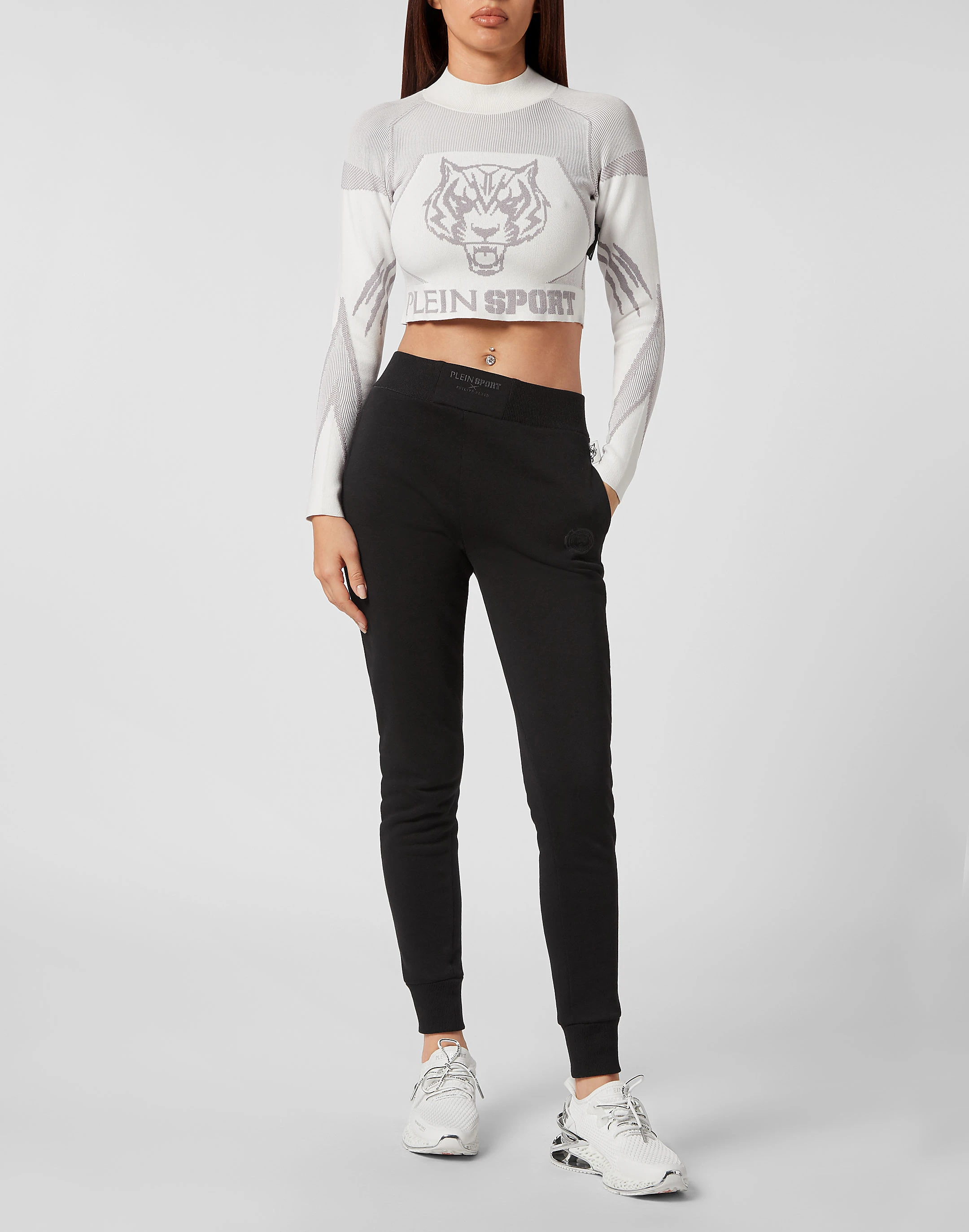 Спортивный топ