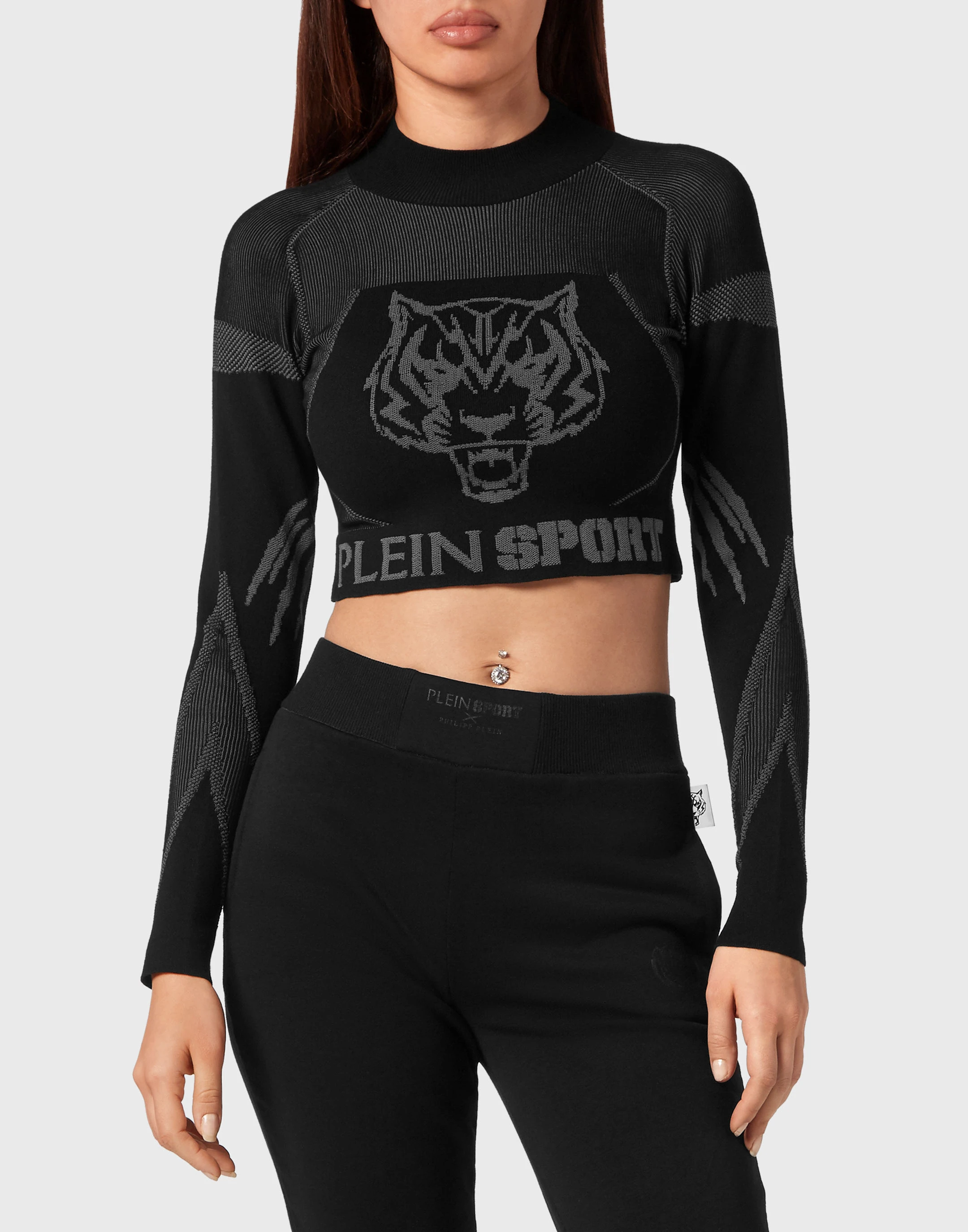 Спортивный топ