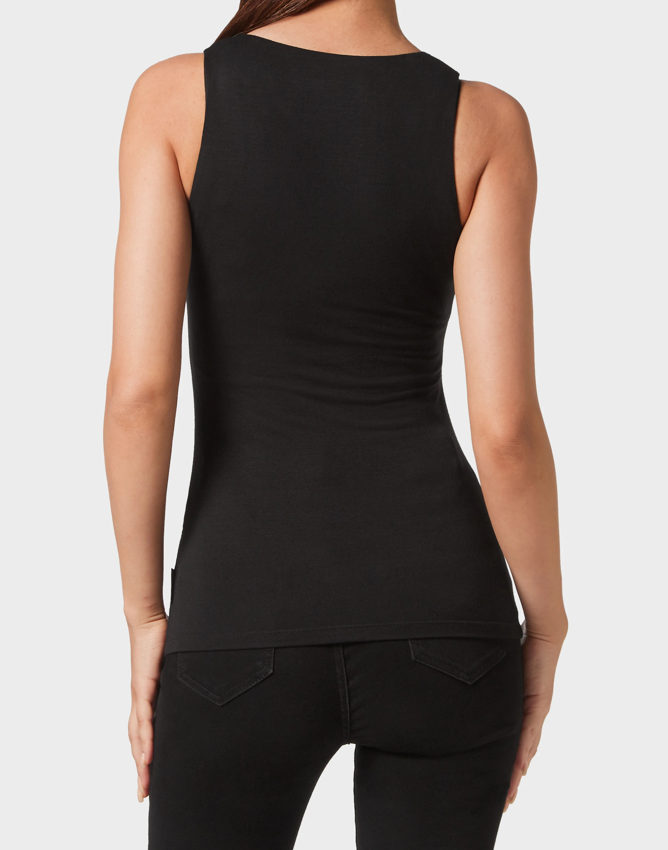 Спортивный топ