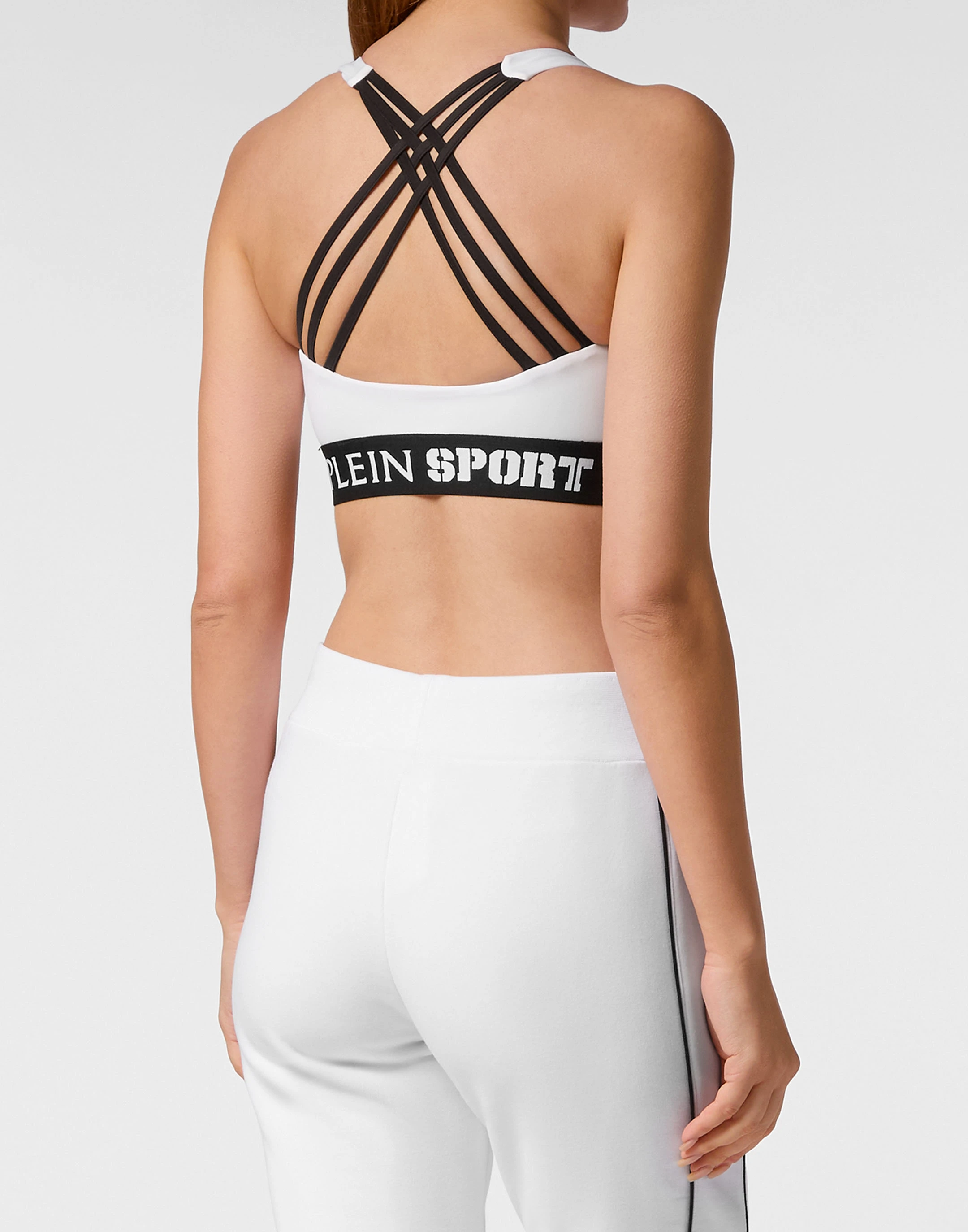 Спортивный топ